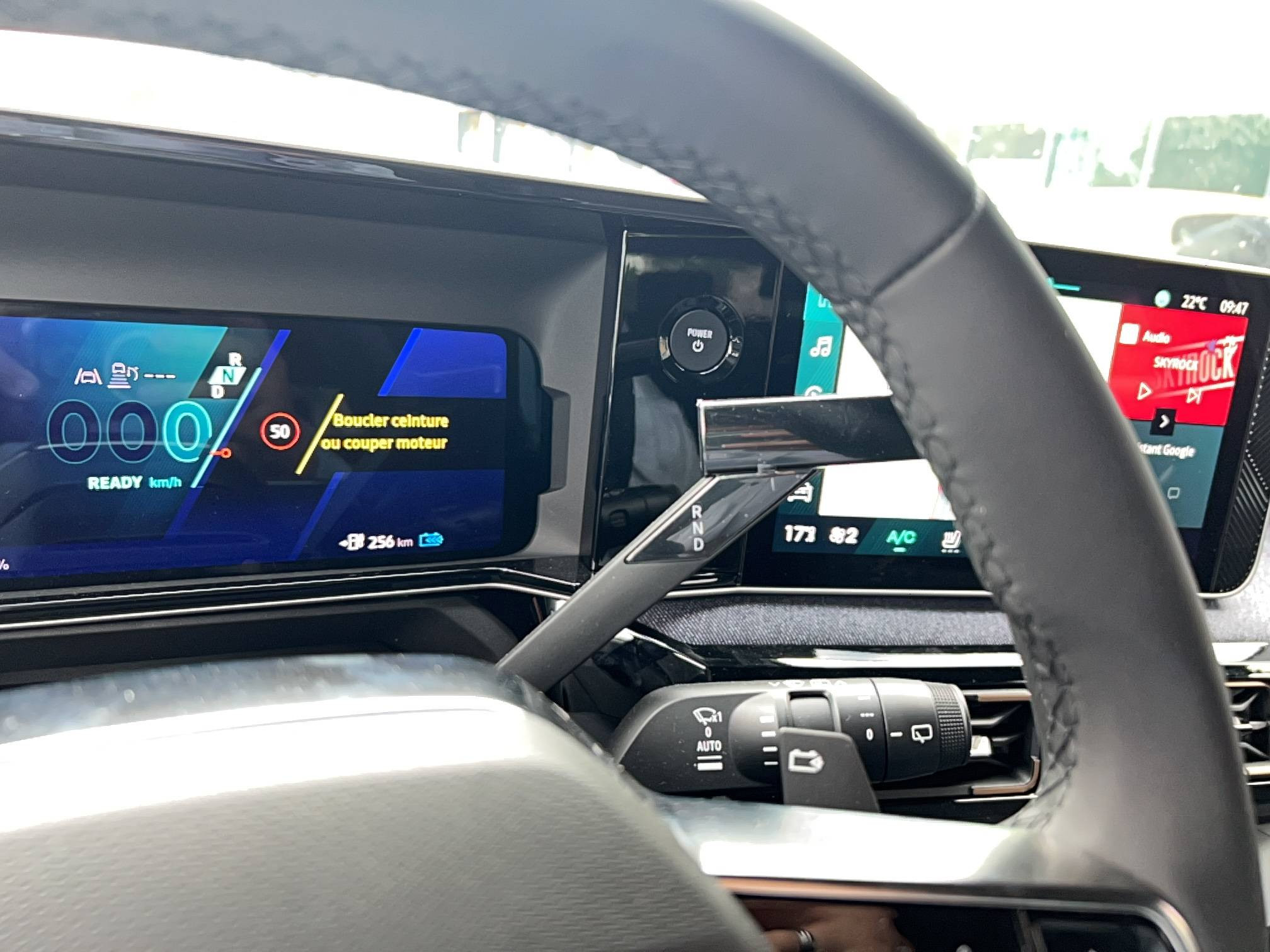 Vente en ligne Renault R4 E-Tech  150 ch autonomie confort au prix de 36 990 €