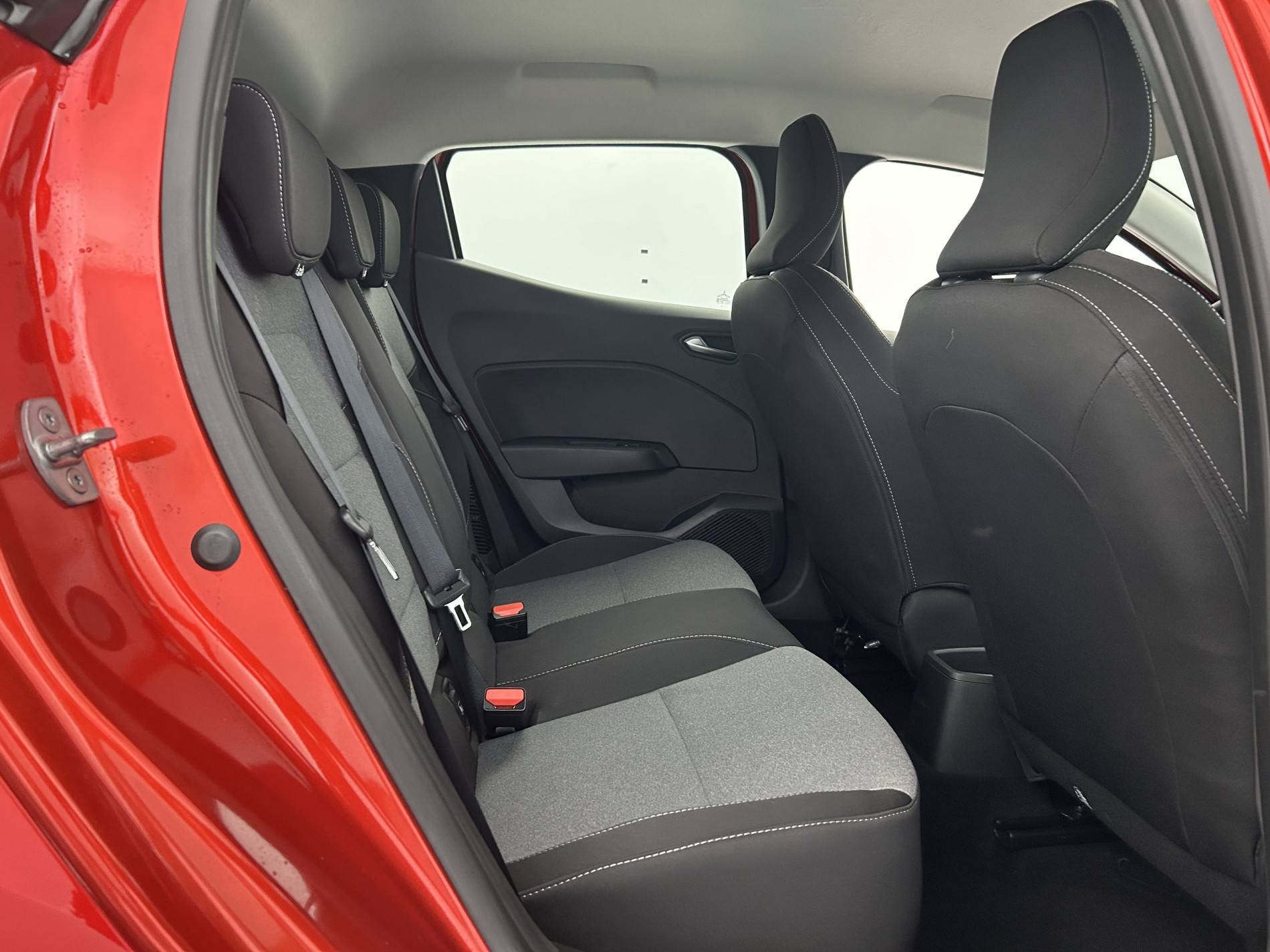 Vente en ligne Renault Clio 5 Clio E-Tech full hybrid 145 ch GSR2 au prix de 20 000 €