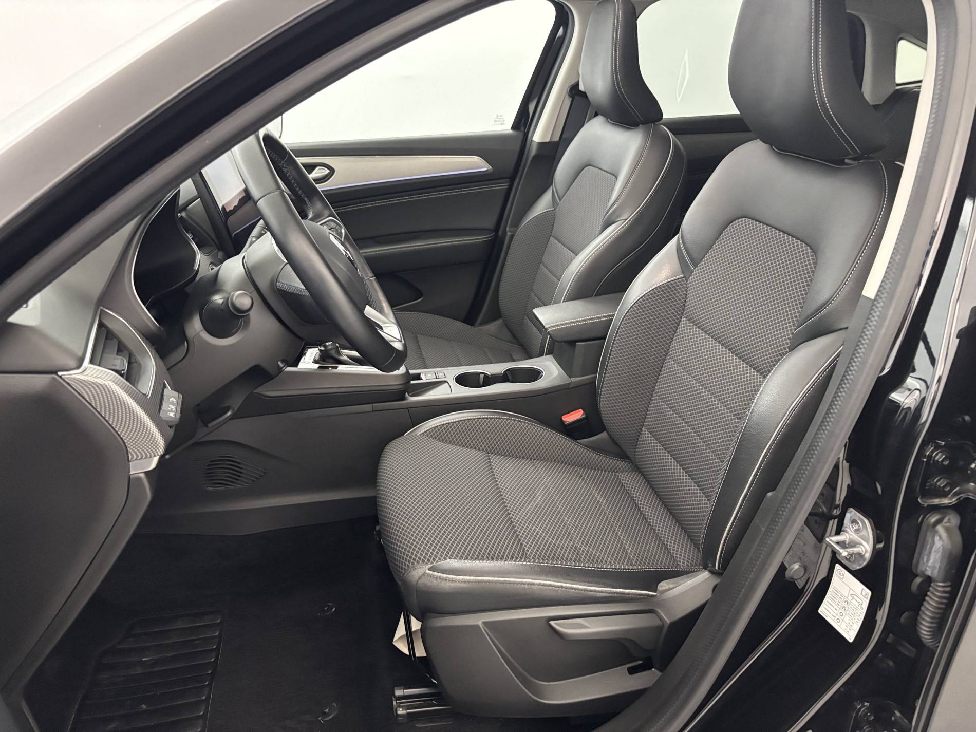 Vente en ligne Renault Arkana  E-Tech 145 - 21B au prix de 20 790 €