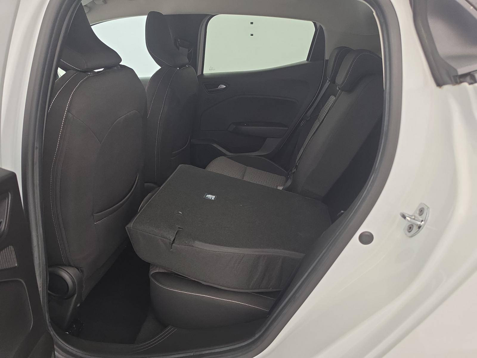 Vente en ligne Renault Clio 5 Clio TCe 90 au prix de 13 750 €