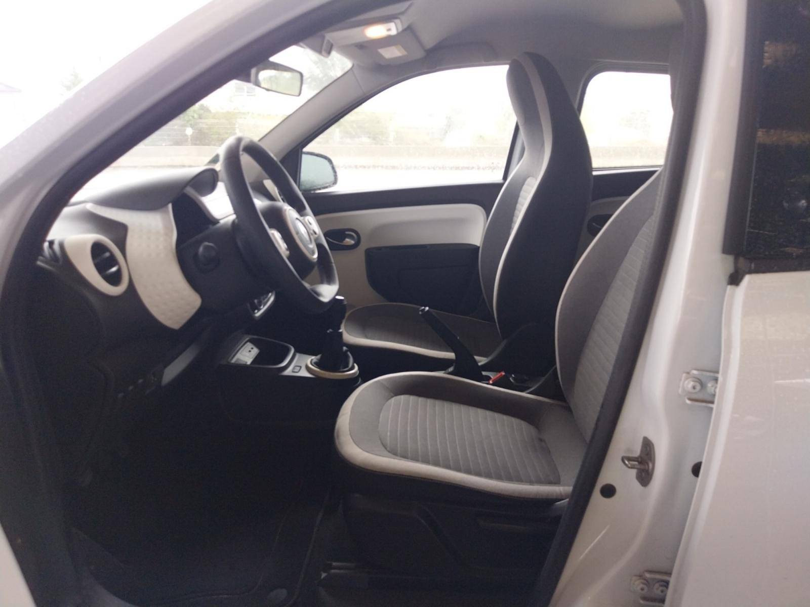 Vente en ligne Renault Twingo 3  SCe 65 - 21 au prix de 12 990 €