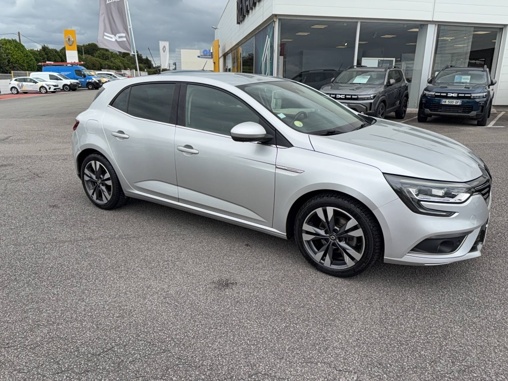 Vente en ligne Renault Megane 4 Mégane IV Berline Blue dCi 115 EDC au prix de 14 490 €