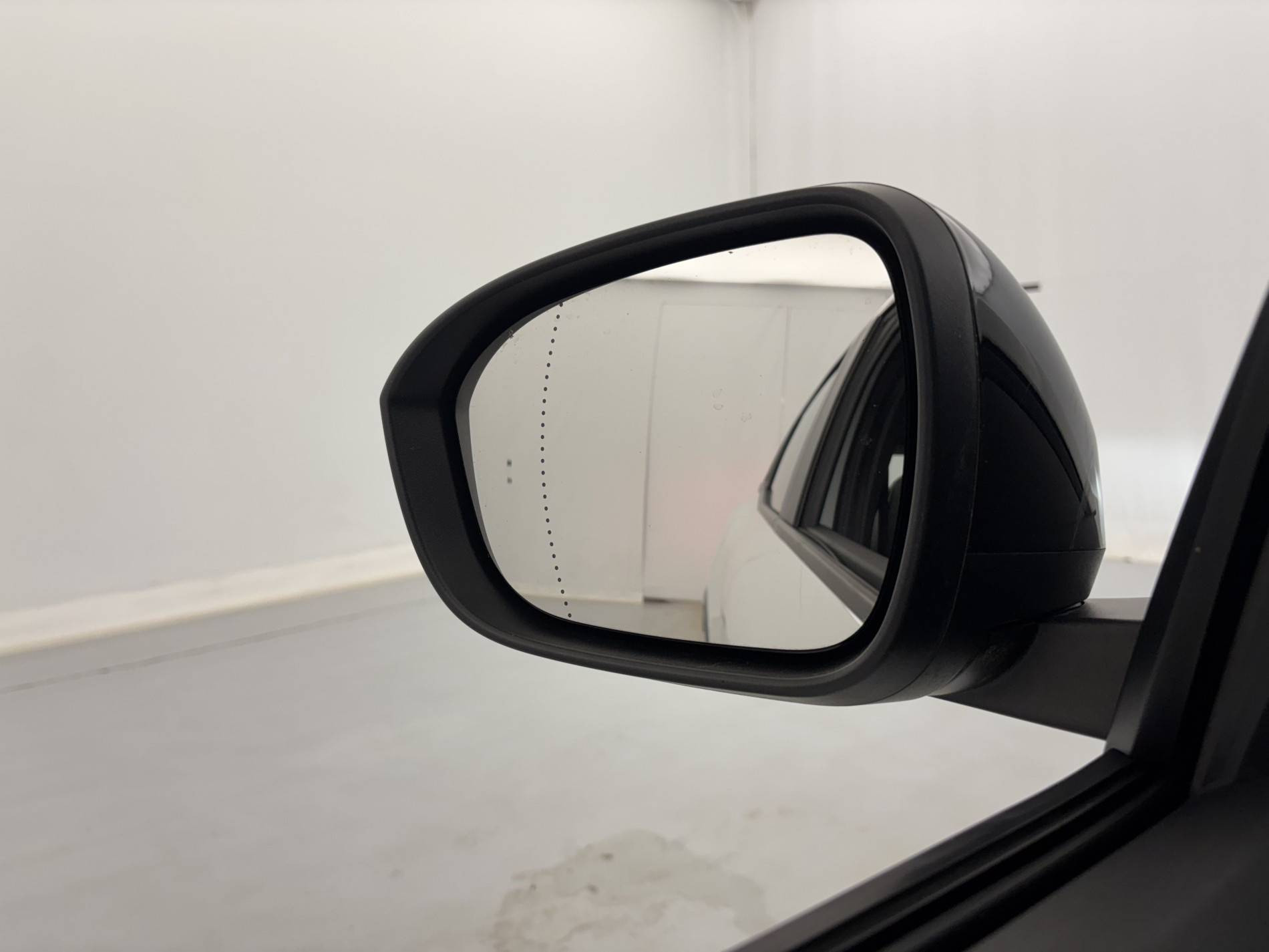 Vente en ligne Renault Megane E-Tech  EV40 130ch standard charge au prix de 17 990 €