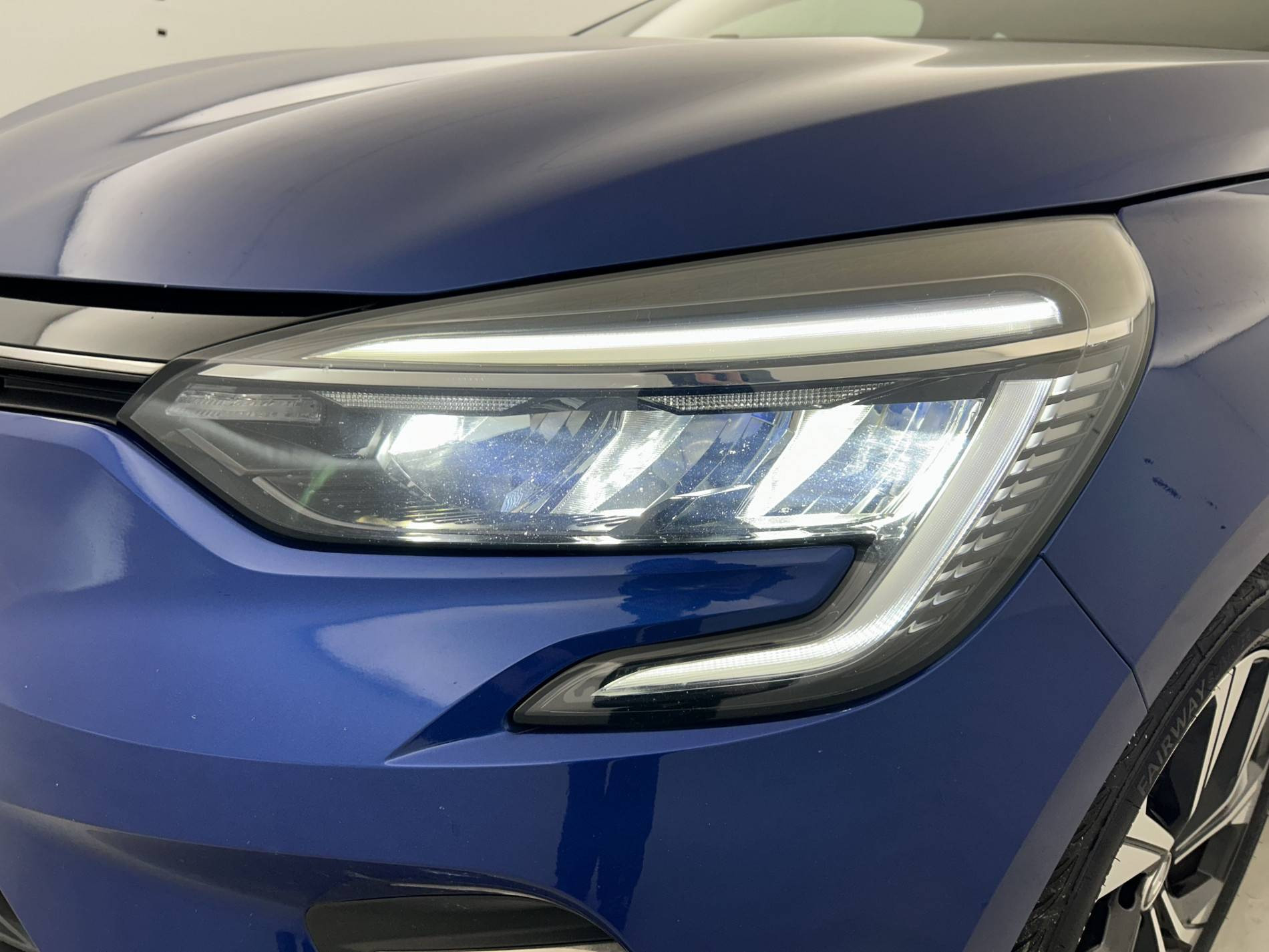 Vente en ligne Renault Clio 5 Clio TCe 90 - 21N au prix de 13 990 €