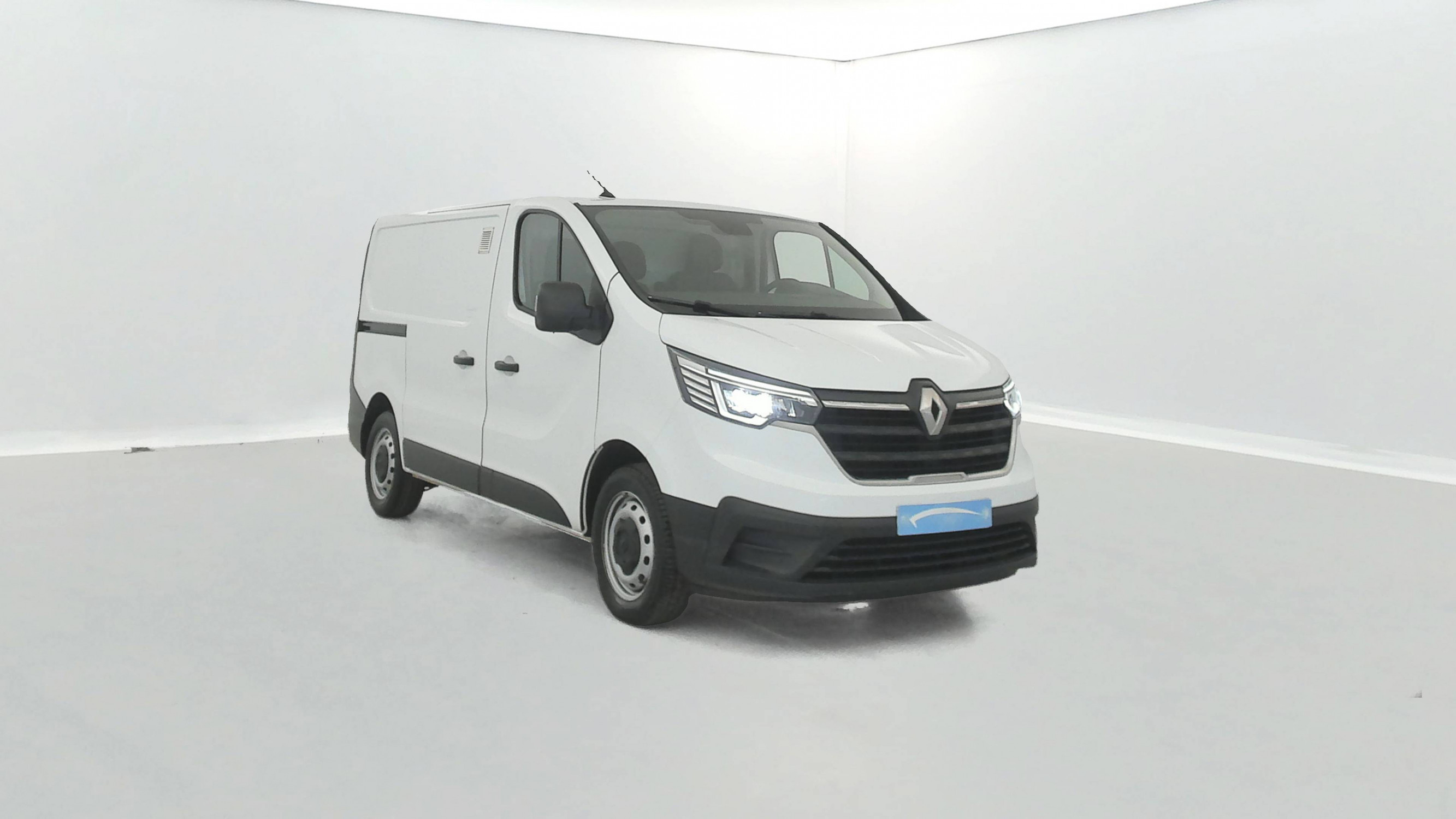 Vente en ligne Renault Trafic 3 Fourgon TRAFIC FGN L1H1 2800 KG BLUE DCI 110 au prix de 20 490 €
