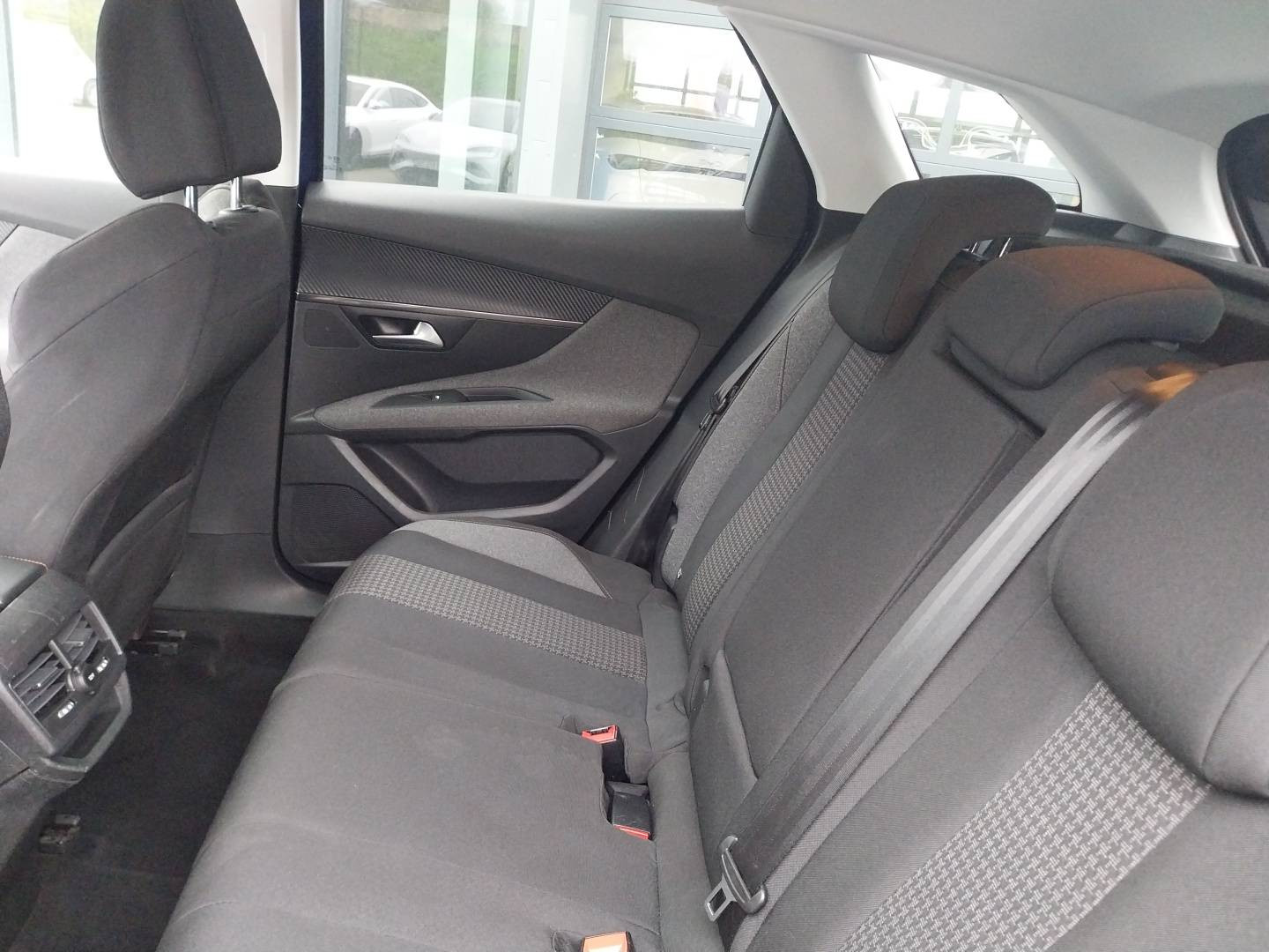 Vente en ligne Peugeot 3008  BlueHDi 130ch S&S EAT8 au prix de 15 990 €