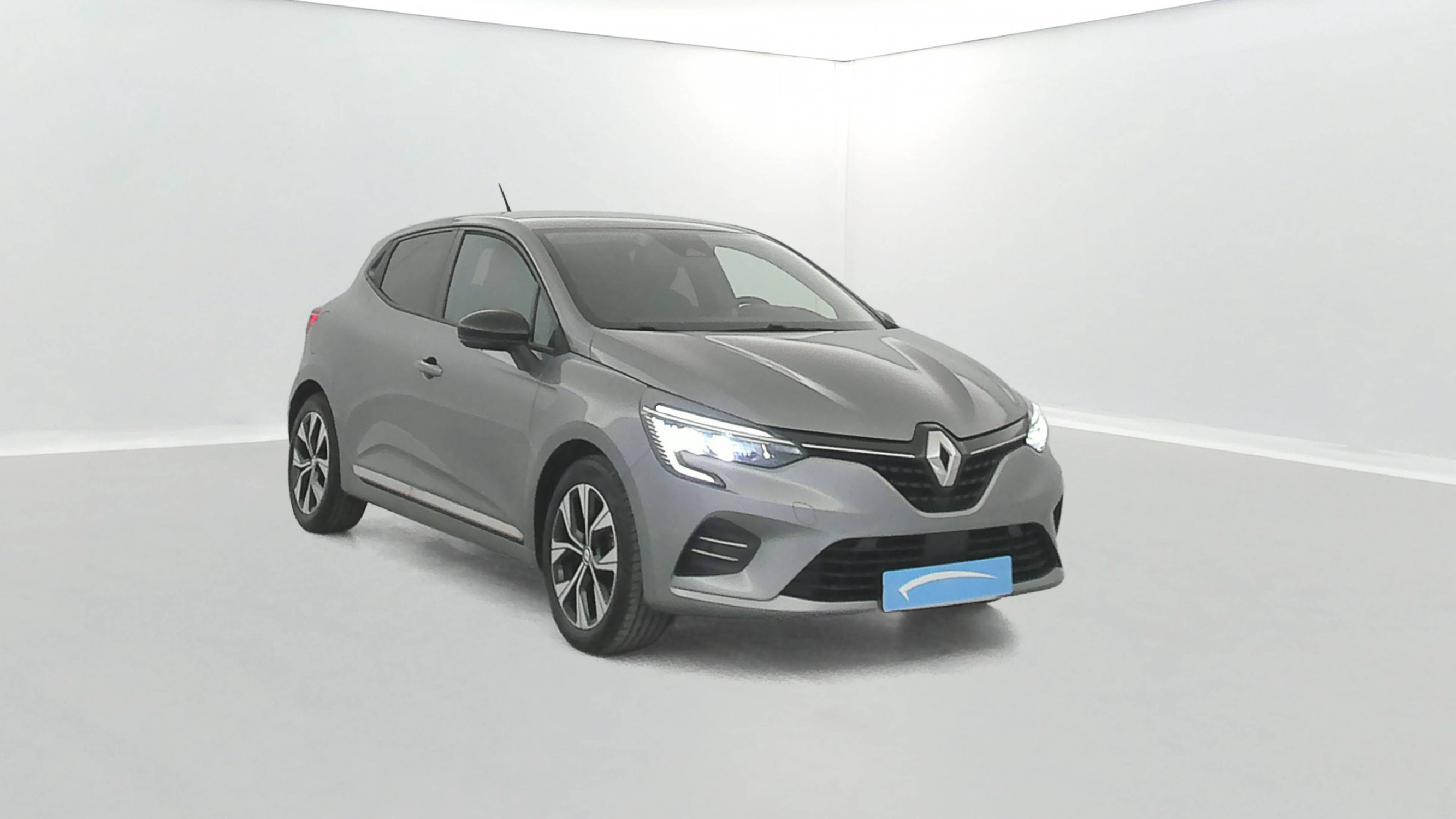 Vente en ligne Renault Clio 5 Clio E-Tech full hybrid 145 au prix de 17 390 €