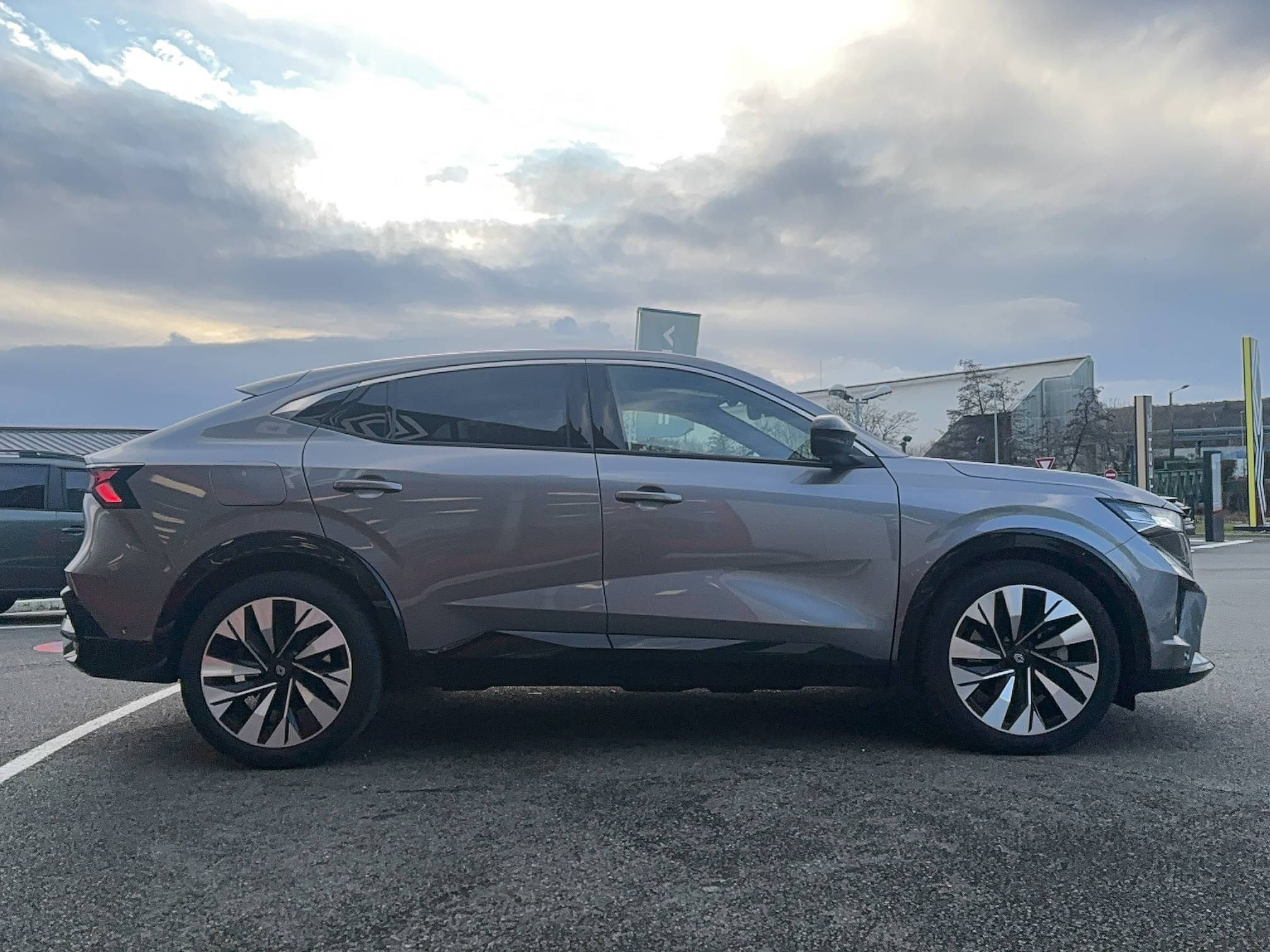Vente en ligne Renault Rafale  E-Tech full hybrid 200ch au prix de 39 990 €
