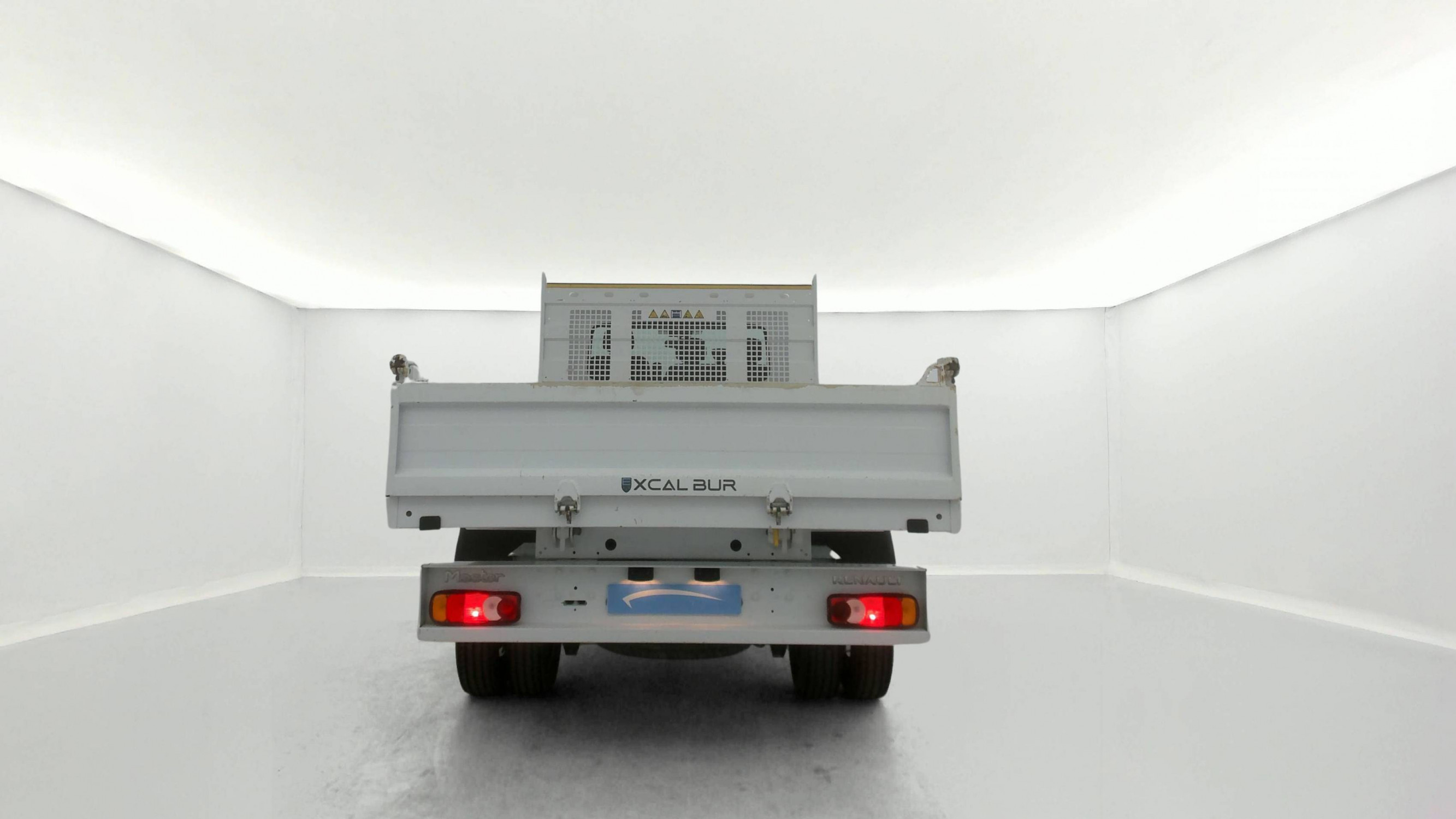 Vente en ligne Renault Master 3 Châssis Cabine MASTER BENNE CC PROP RJ3500 L2 PAFC BLUE DCI 130 EURO VI au prix de 32 890 €