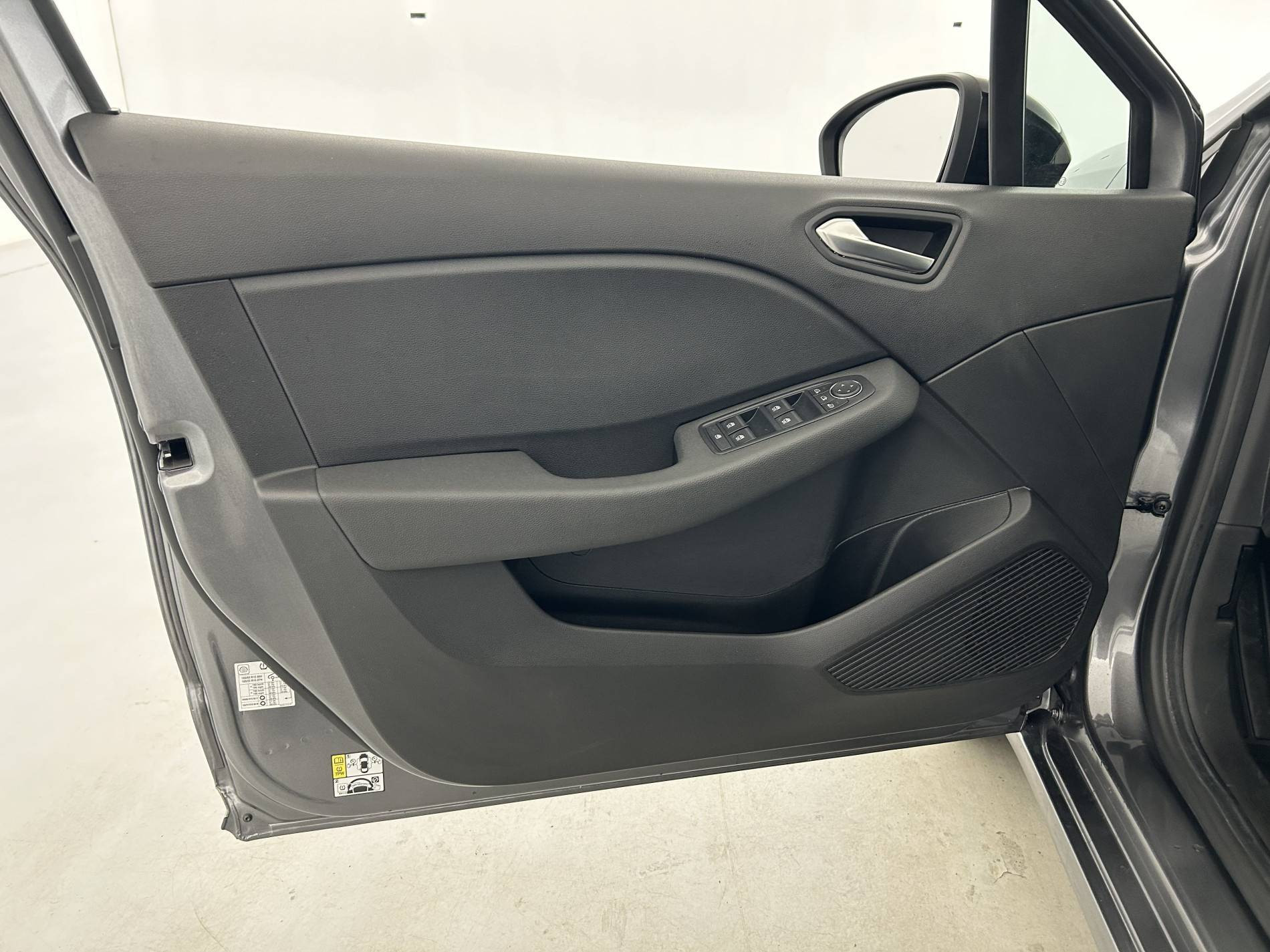 Vente en ligne Renault Clio 5 Clio TCe 90 au prix de 14 990 €