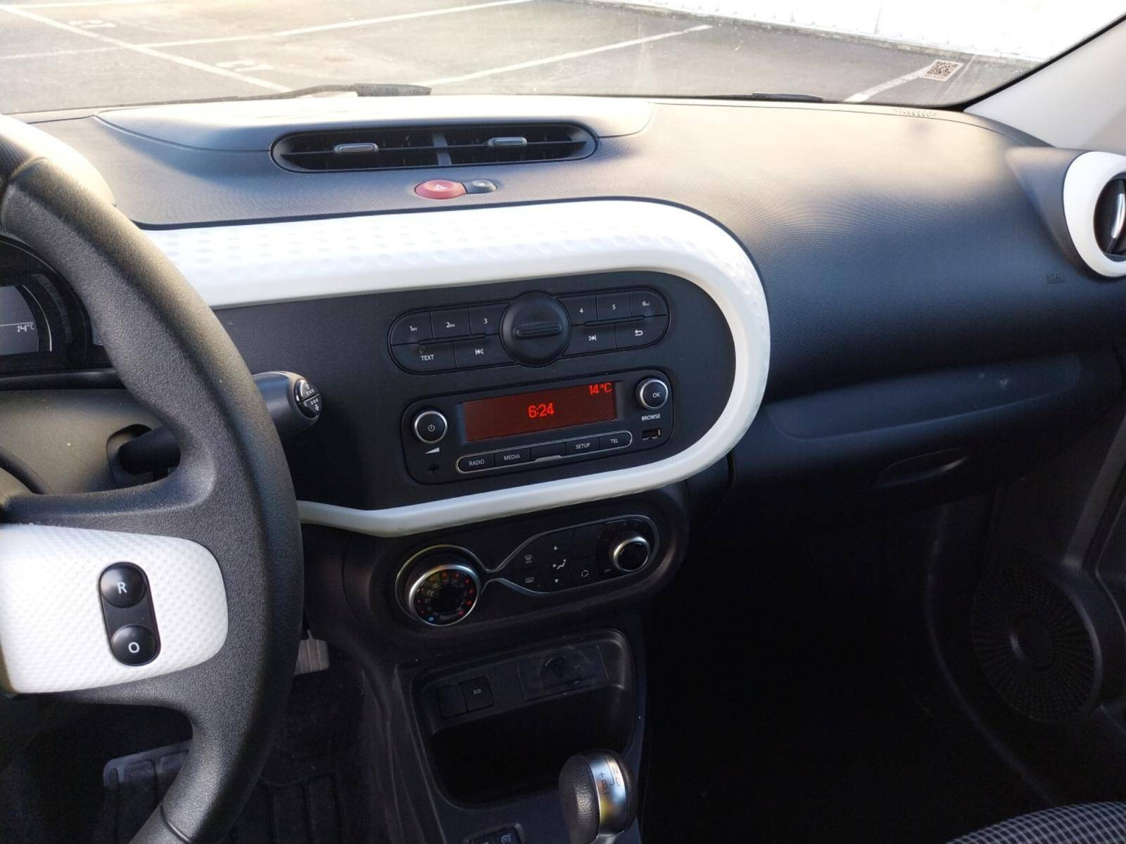 Vente en ligne Renault Twingo Electrique Twingo III E-Tech au prix de 12 490 €