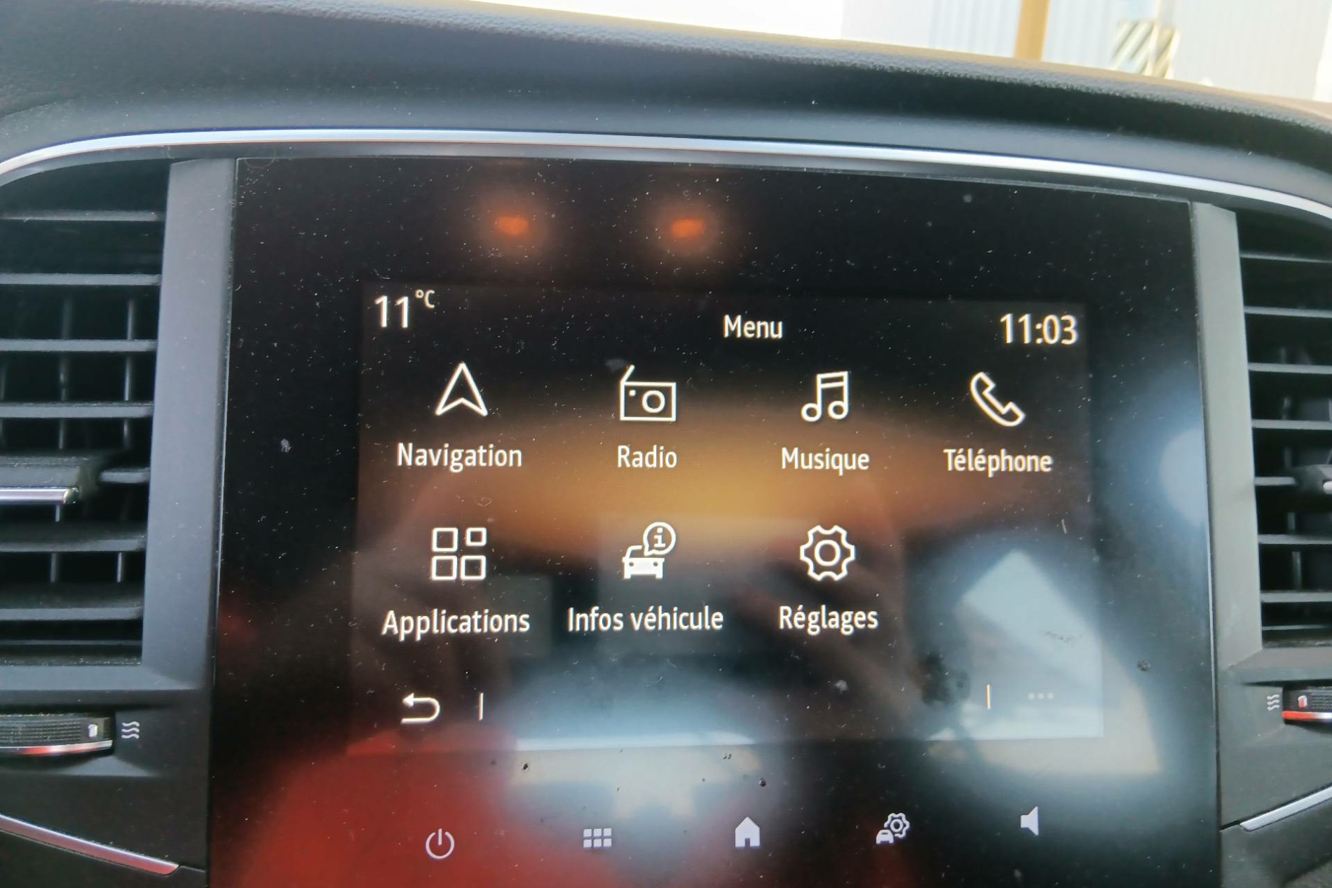 Vente en ligne Renault Megane 4  Blue dCi 115 EDC au prix de 16 990 €