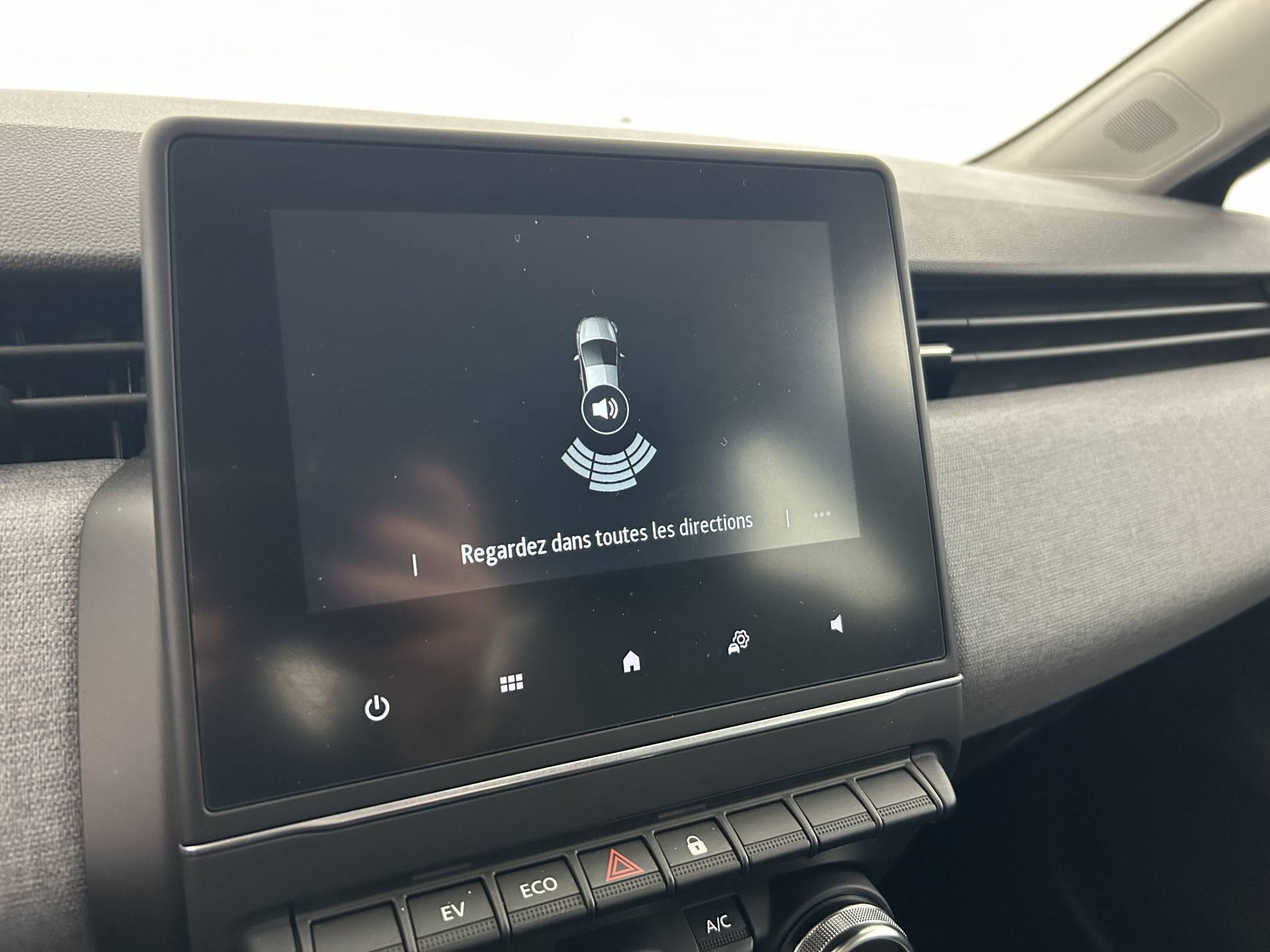 Vente en ligne Renault Clio 5 Clio E-Tech full hybrid 145 ch GSR2 au prix de 20 990 €