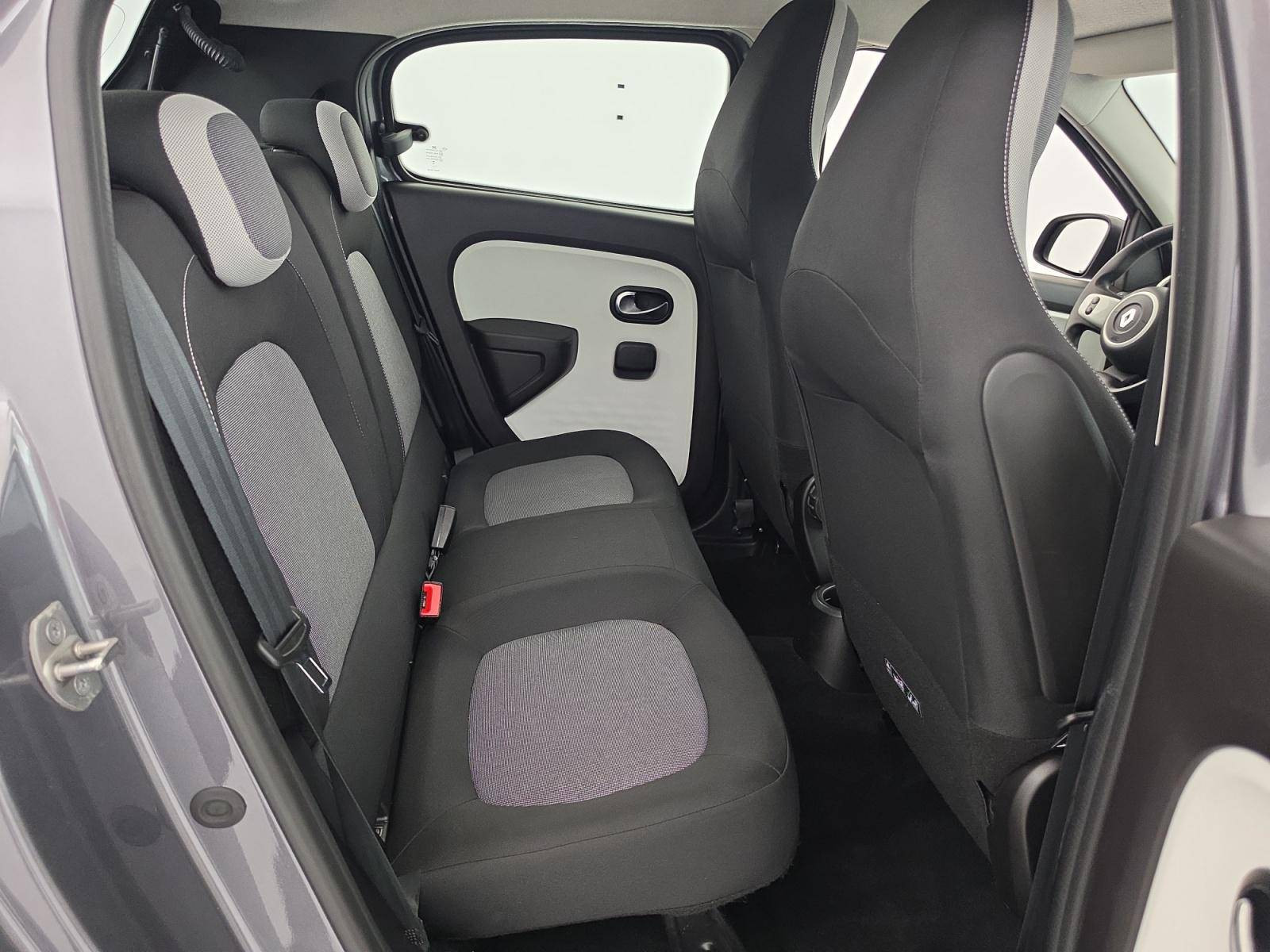 Vente en ligne Renault Twingo Electrique Twingo III E-Tech au prix de 12 990 €