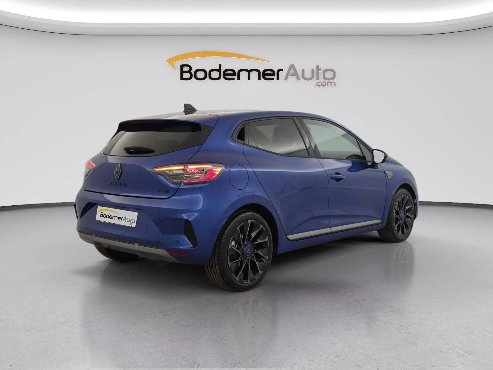 Vente en ligne Renault Clio 5 Clio E-Tech full hybrid 145 ch GSR2 au prix de 23 490 €