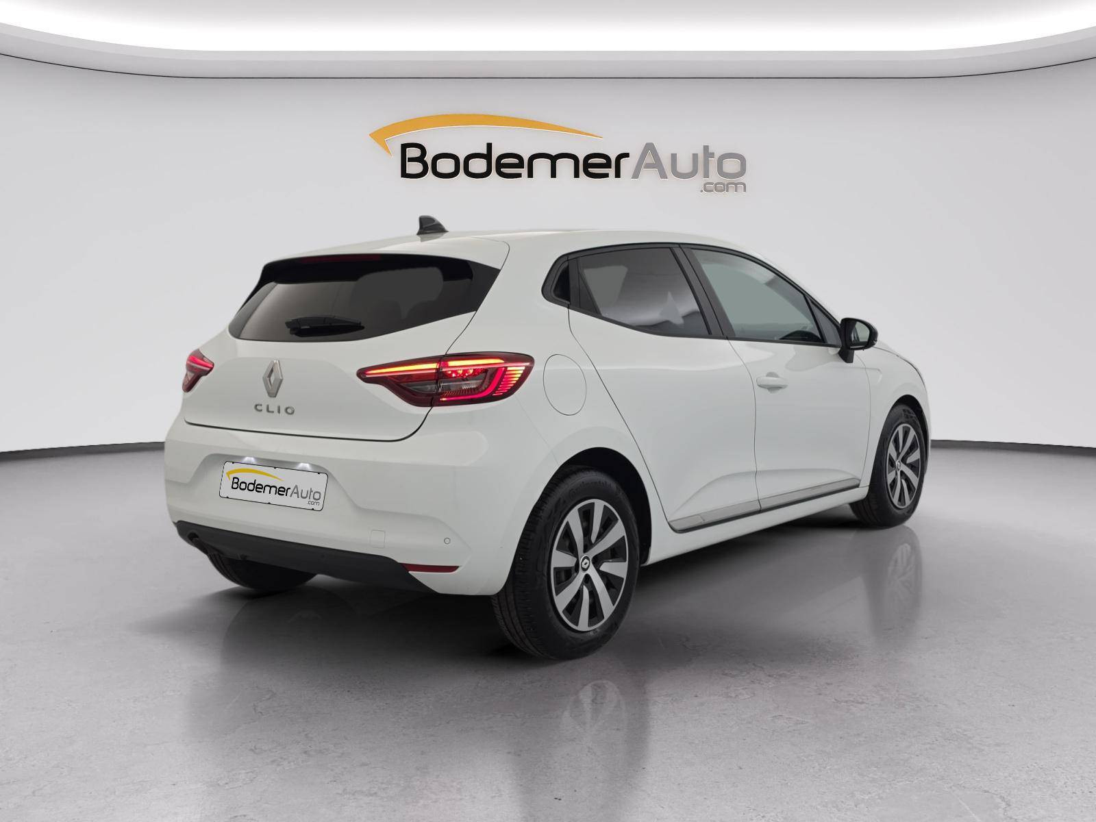Vente en ligne Renault Clio 5 Clio TCe 90 au prix de 14 790 €
