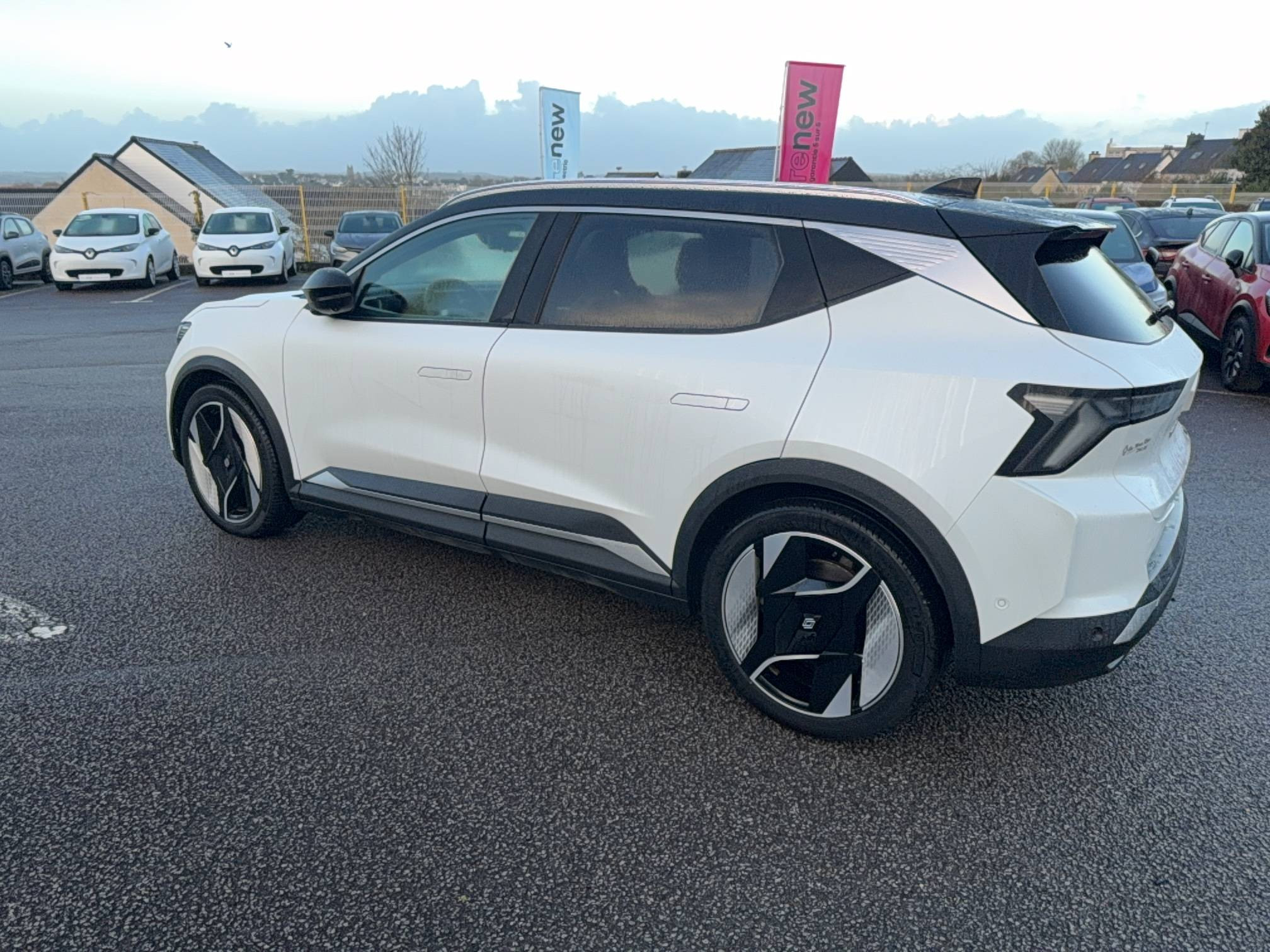 Vente en ligne Renault Scenic E-Tech  220 ch grande autonomie au prix de 35 490 €