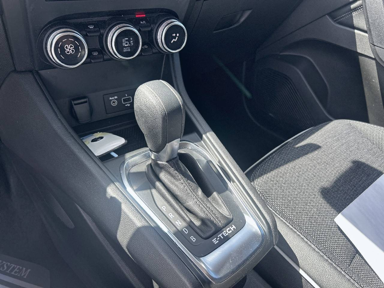 Vente en ligne Renault Captur  E-Tech full hybrid 145 au prix de 18 990 €