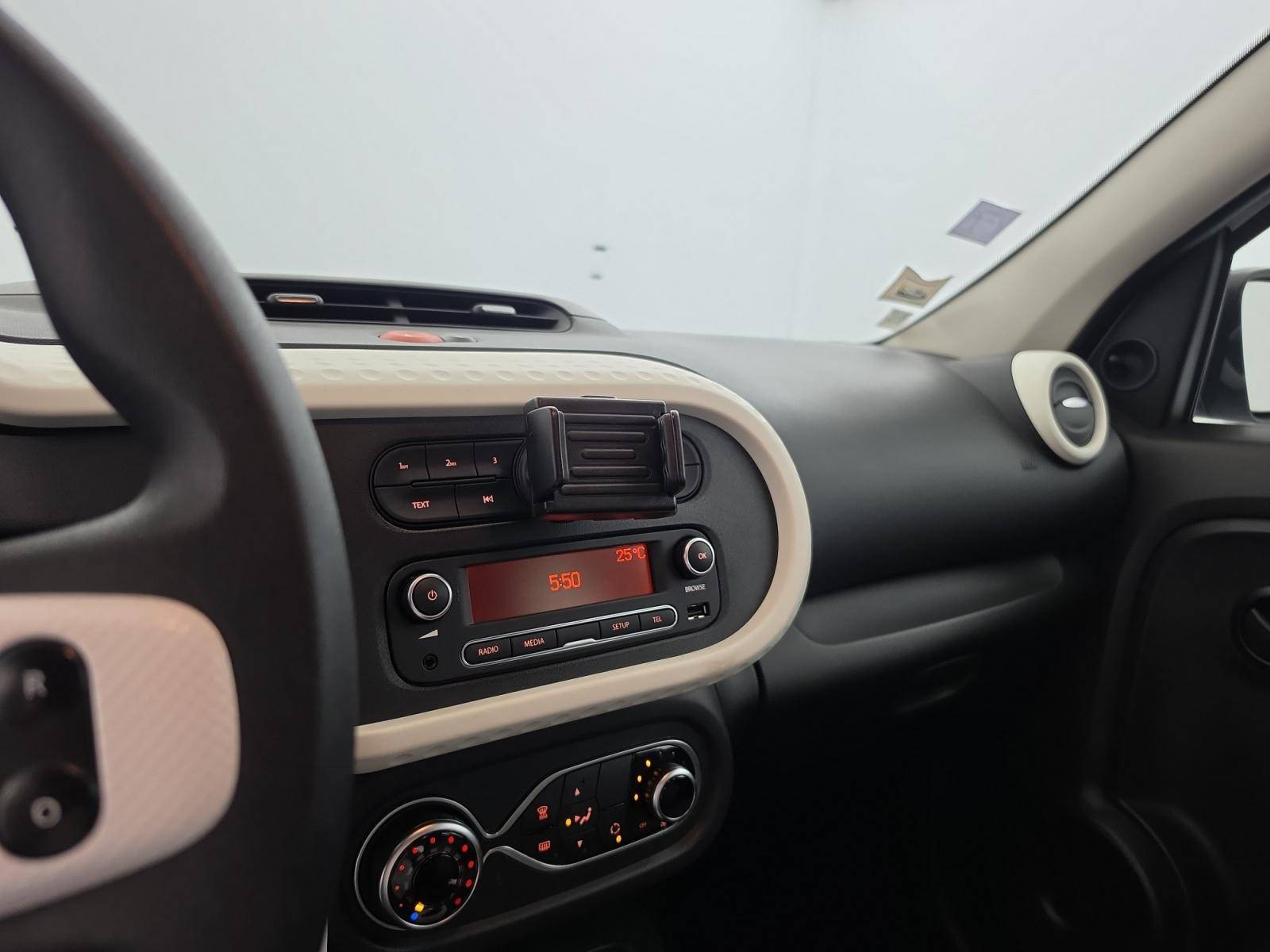 Vente en ligne Renault Twingo Electrique Twingo III E-Tech au prix de 10 800 €