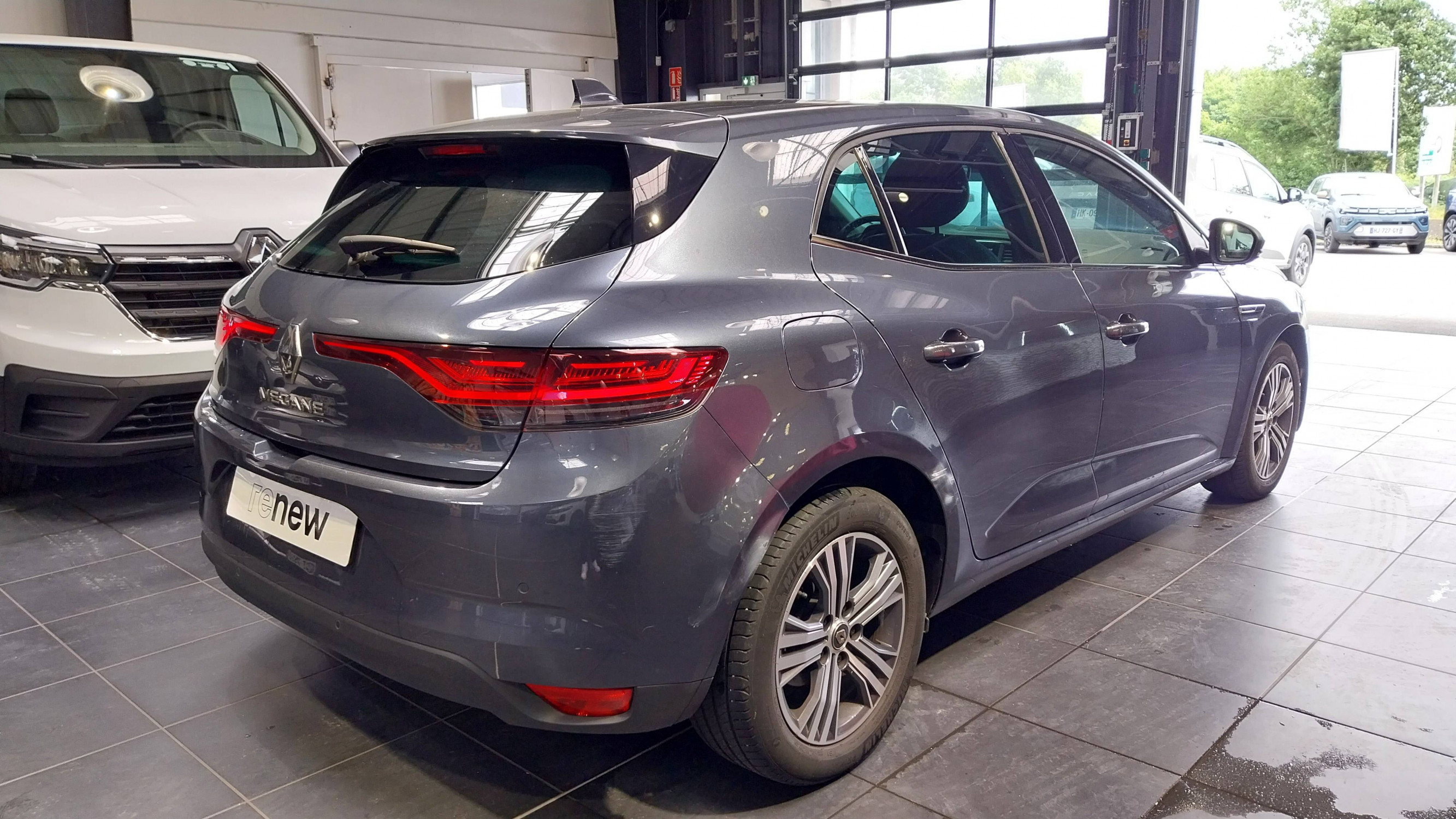 Vente en ligne Renault Megane 4 Mégane IV Berline TCe 140 FAP - 21N au prix de 16 490 €
