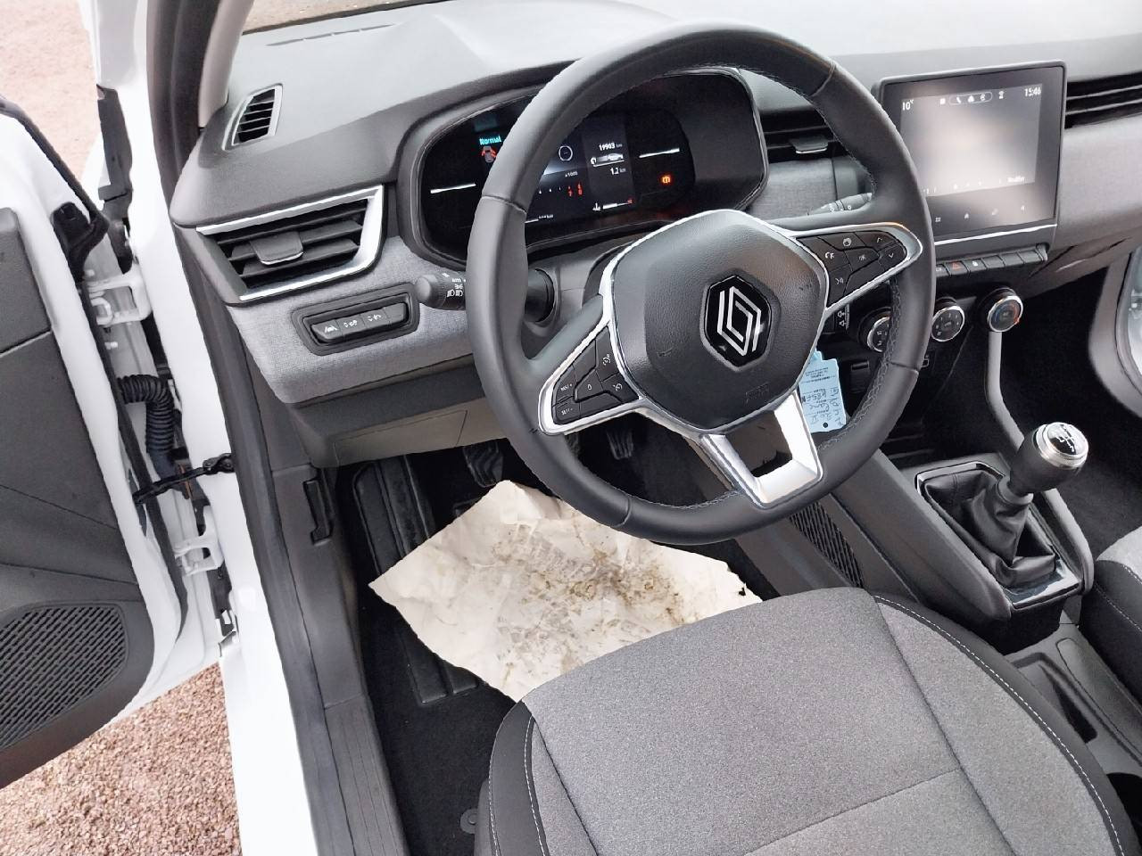 Vente en ligne Renault Clio 5 Clio TCe 90 au prix de 14 990 €