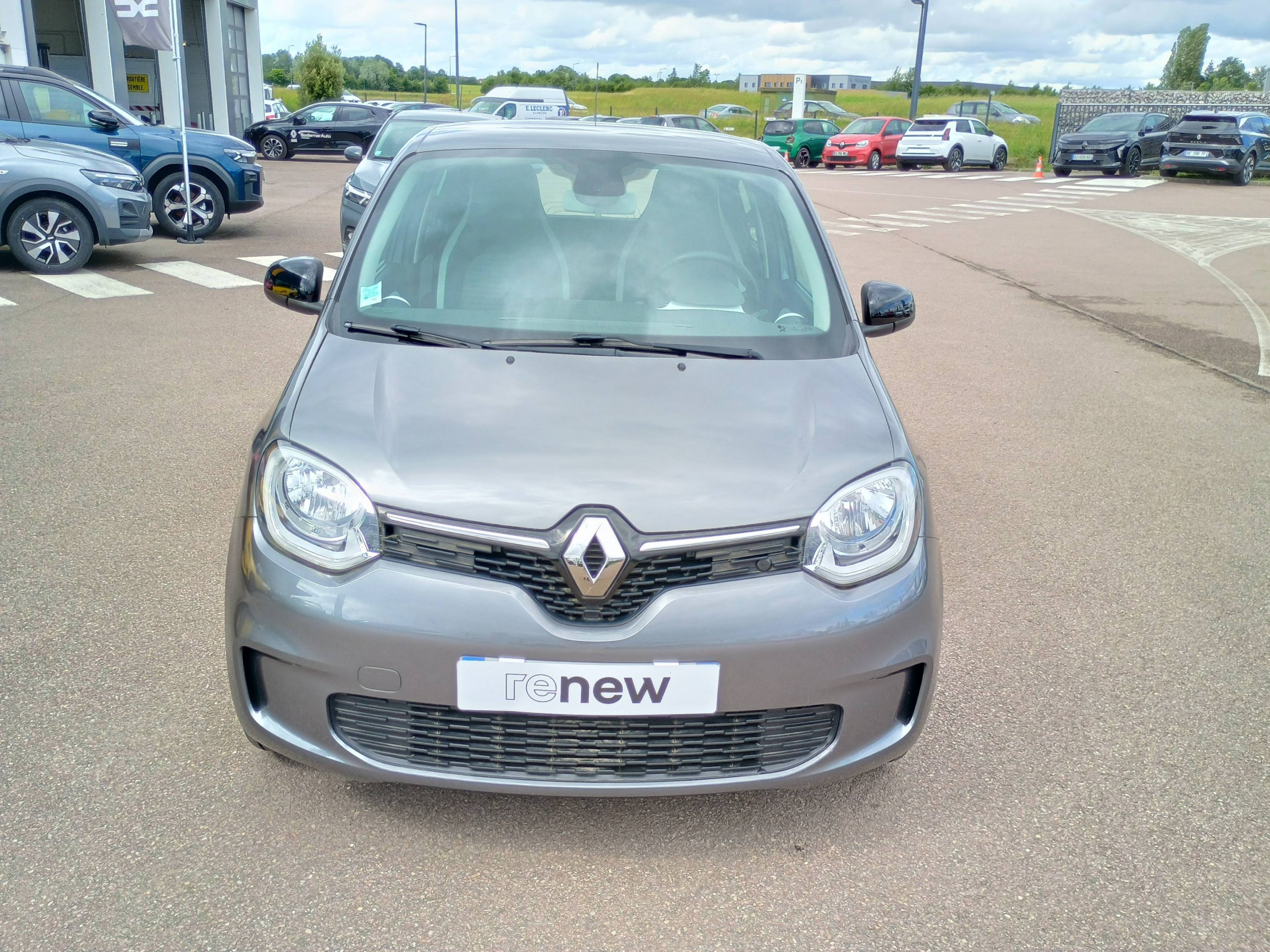 Vente en ligne Renault Twingo Electrique Twingo III E-Tech au prix de 12 991 €
