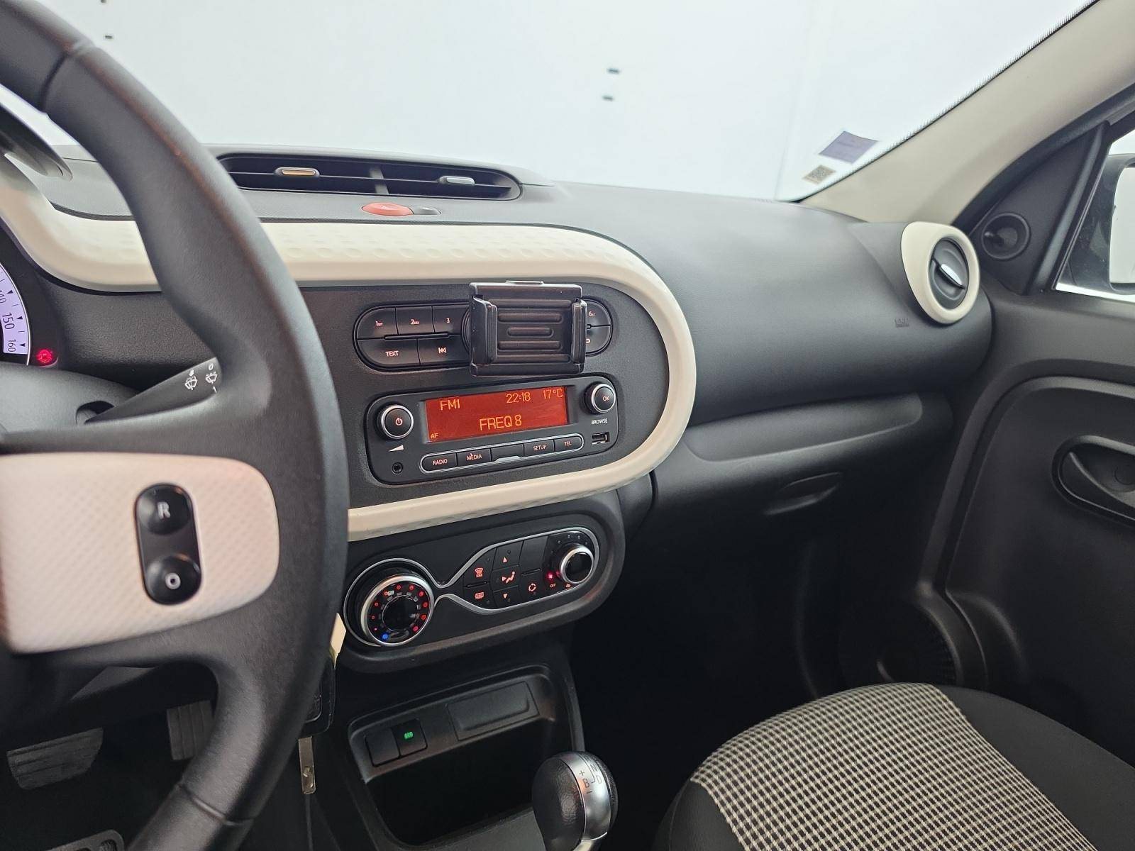 Vente en ligne Renault Twingo Electrique Twingo III E-Tech au prix de 11 390 €