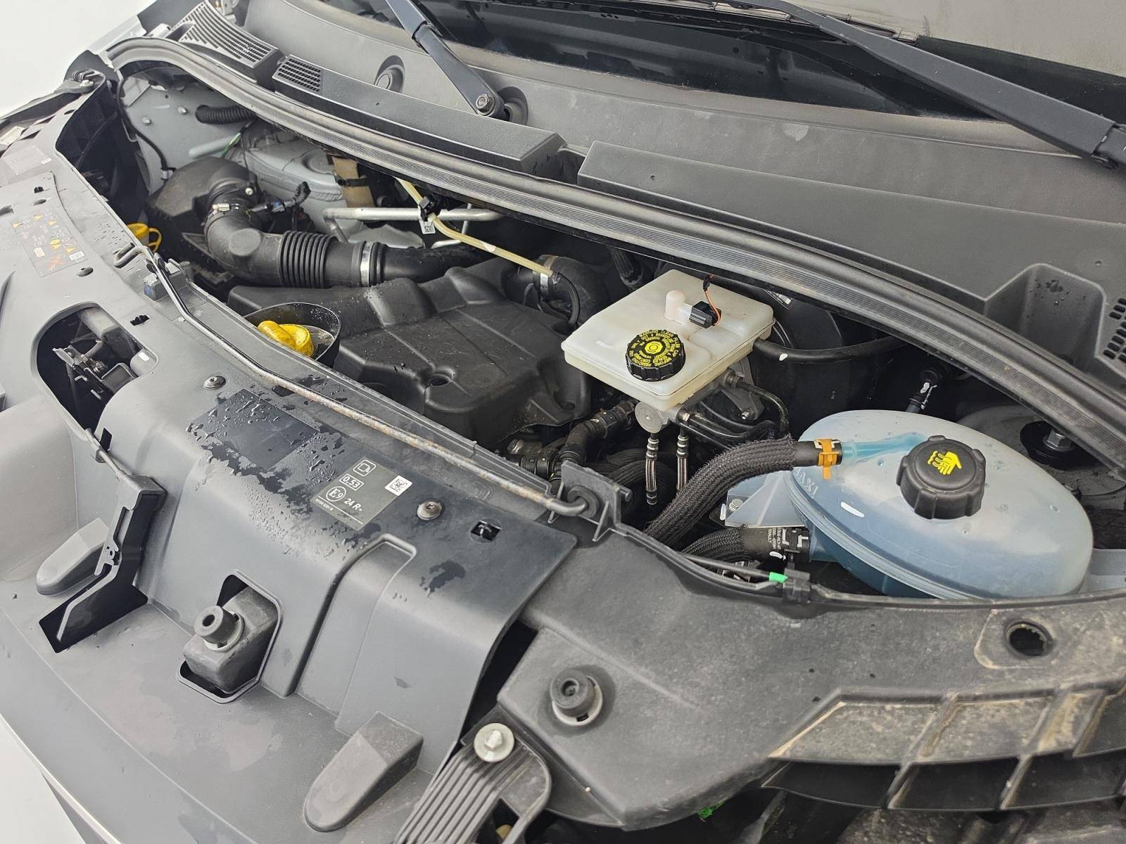 Vente en ligne Renault Master Fourgon MASTER FGN TRAC F3500 L3H3 BLUE DCI 135 au prix de 25 900 €