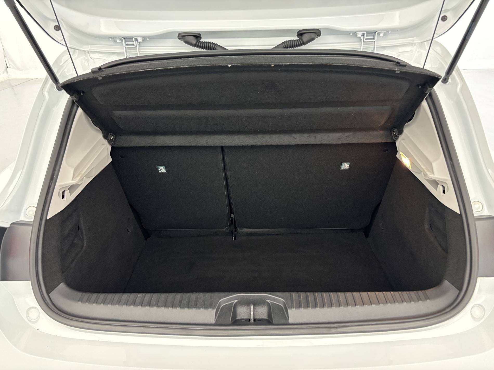Vente en ligne Renault Clio 5 Clio TCe 90 - 21 au prix de 13 990 €
