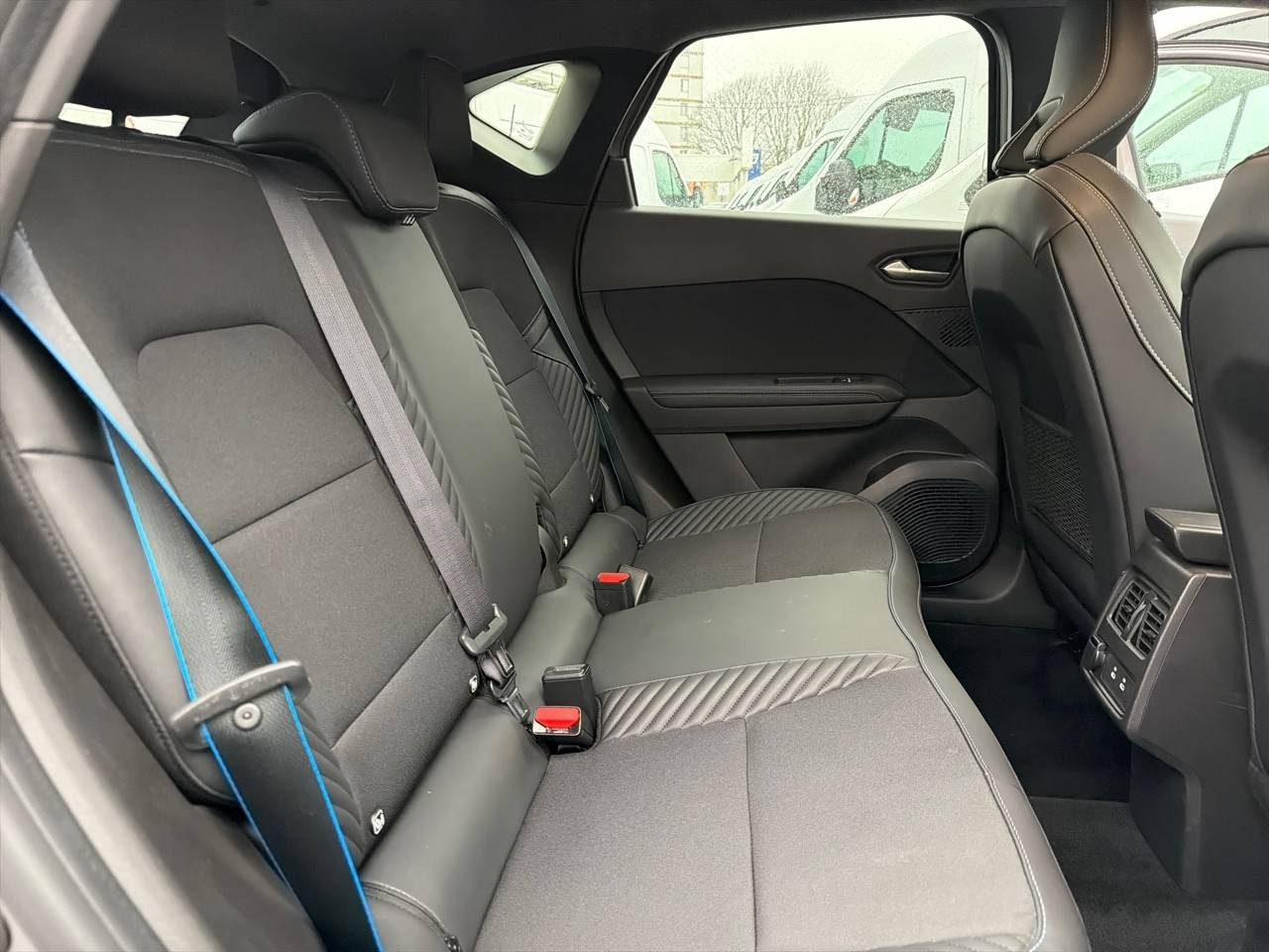 Vente en ligne Renault Captur  E-Tech full hybrid 145 ch au prix de 27 990 €