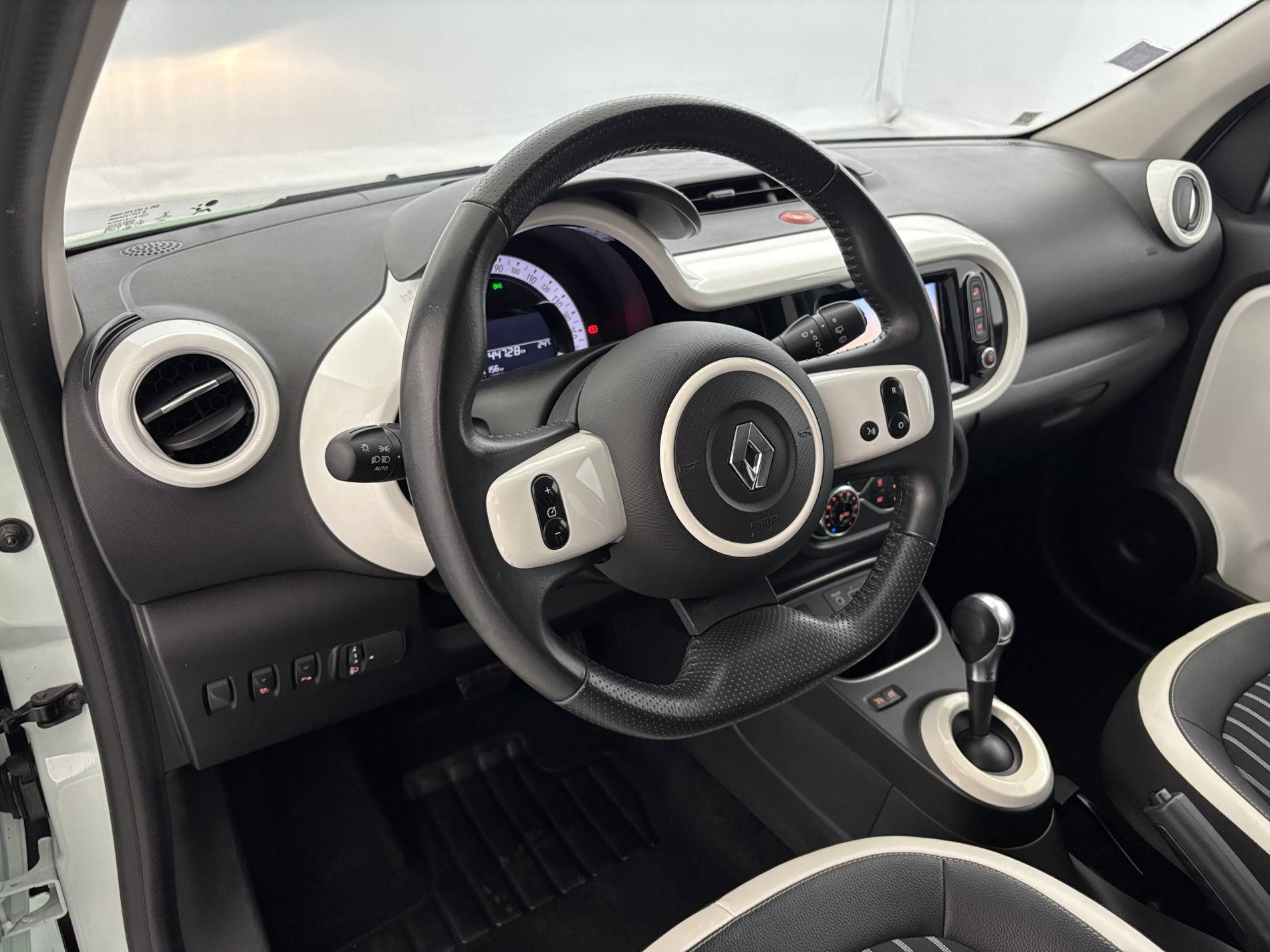 Vente en ligne Renault Twingo Electrique Twingo III Achat Intégral au prix de 10 990 €