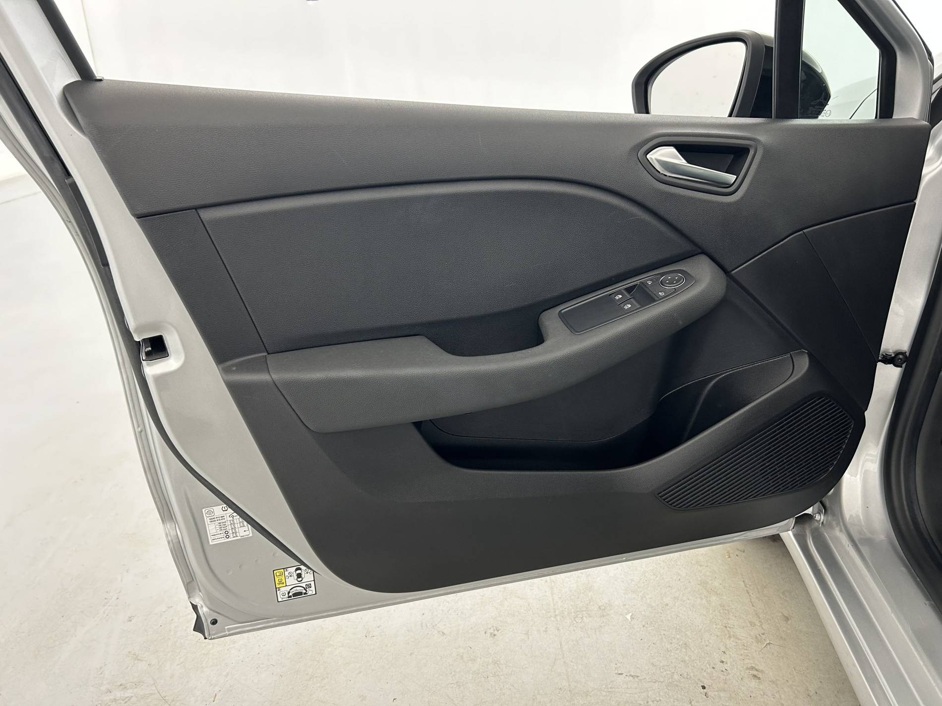 Vente en ligne Renault Clio 5 Clio TCe 90 au prix de 13 990 €