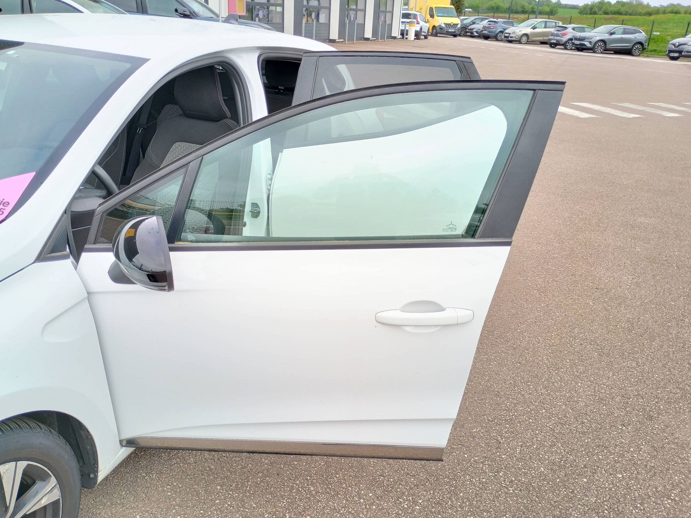 Vente en ligne Renault Clio 5 Clio Blue dCi 100 au prix de 13 991 €