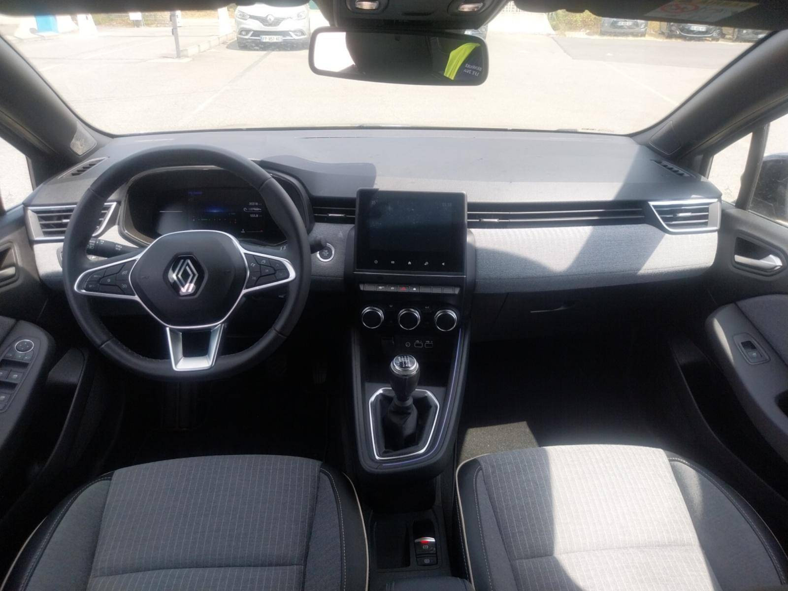 Vente en ligne Renault Clio 5 Clio TCe 90 au prix de 15 500 €