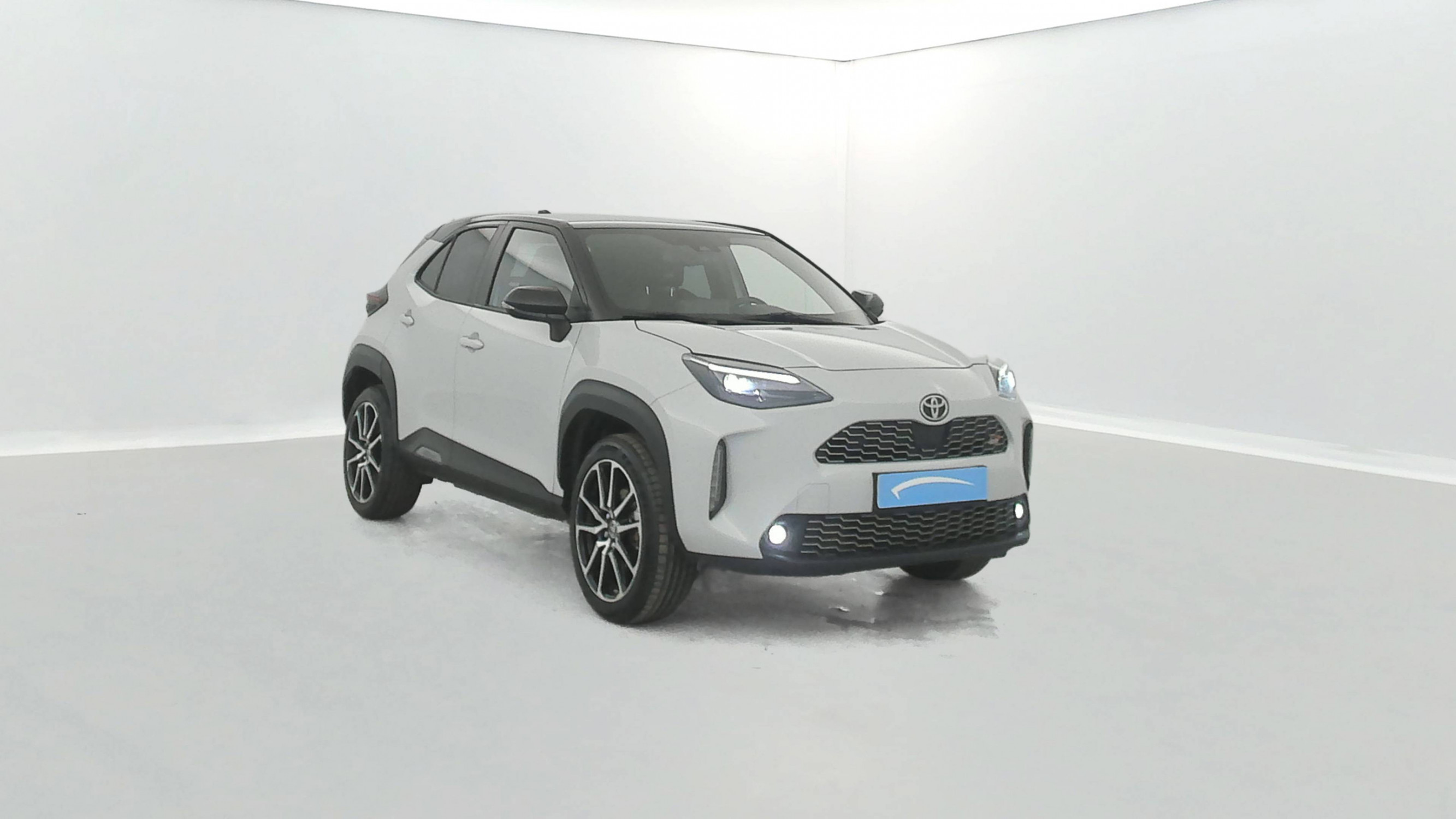 Vente en ligne Toyota Yaris Cross  116h 2WD au prix de 23 490 €