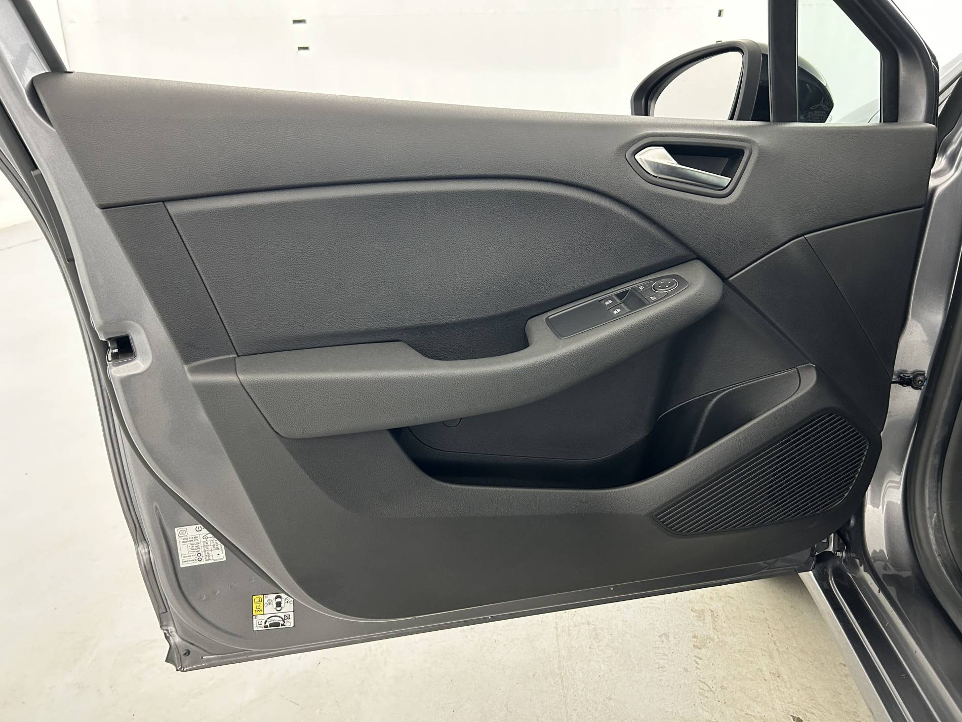 Vente en ligne Renault Clio 5 Clio TCe 90 au prix de 13 690 €