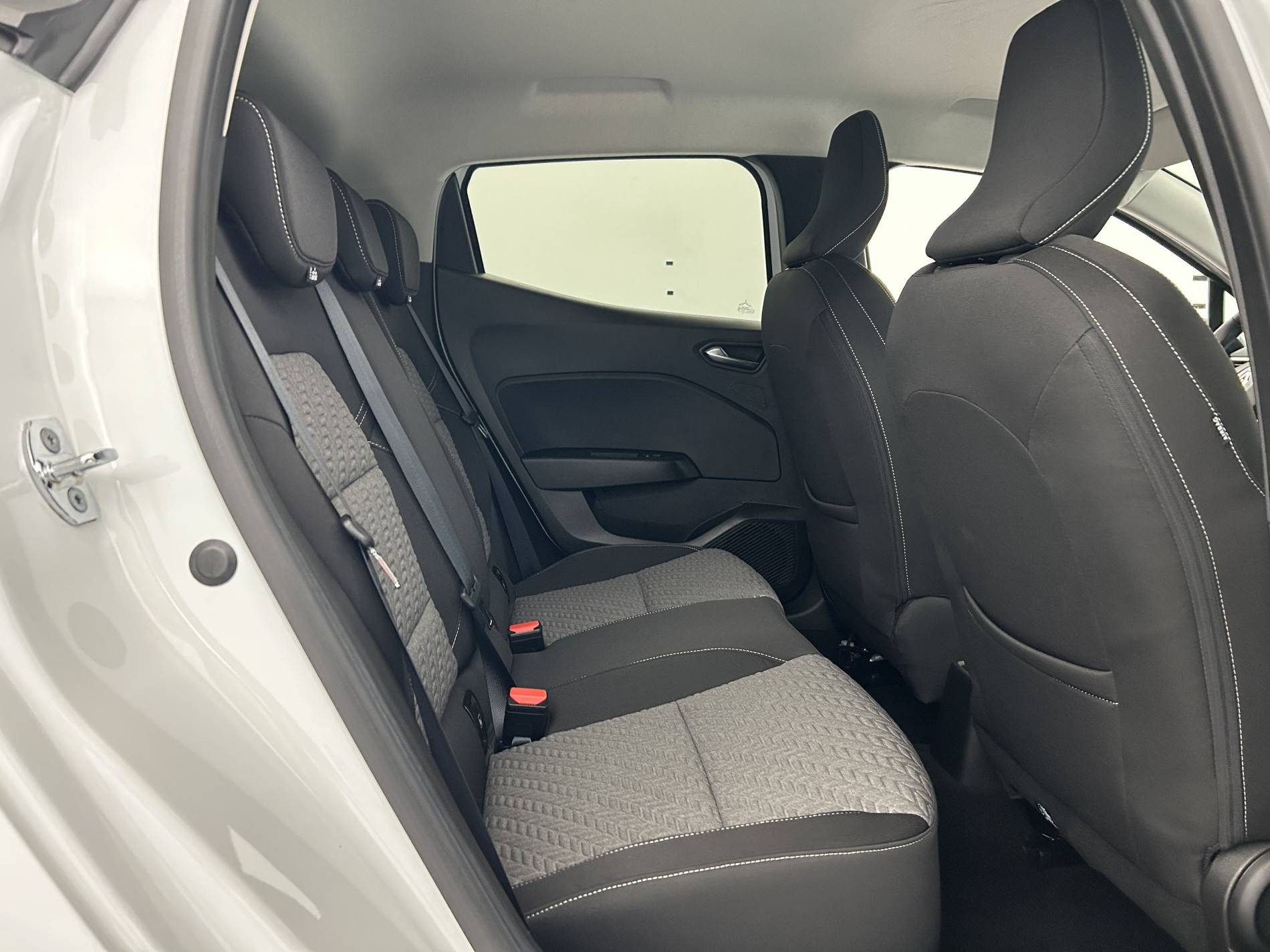 Vente en ligne Renault Clio 5 Clio TCe 90 au prix de 15 390 €