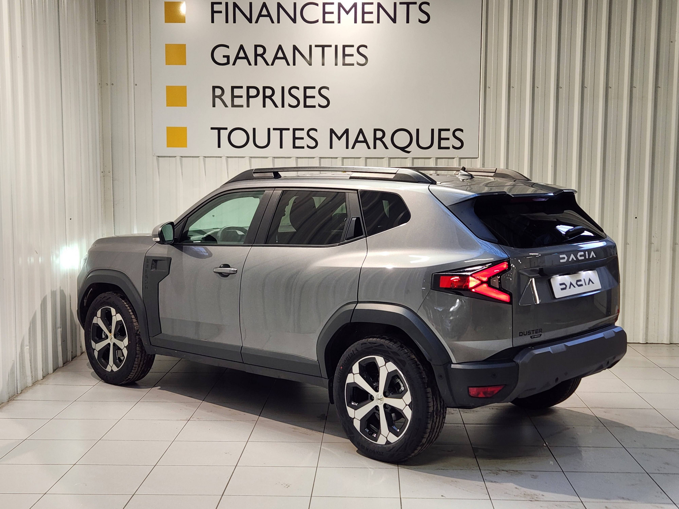 Vente en ligne Dacia Duster  Hybrid 155 au prix de 29 650 €