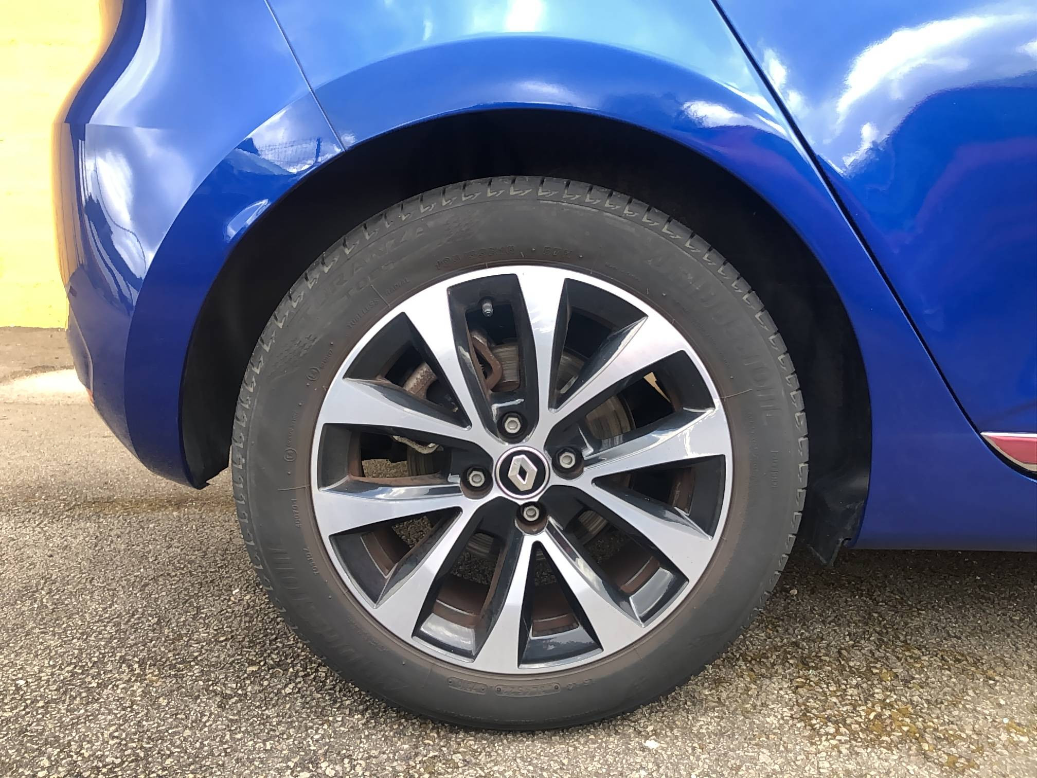 Vente en ligne Renault Clio 5 Clio TCe 90 au prix de 16 490 €