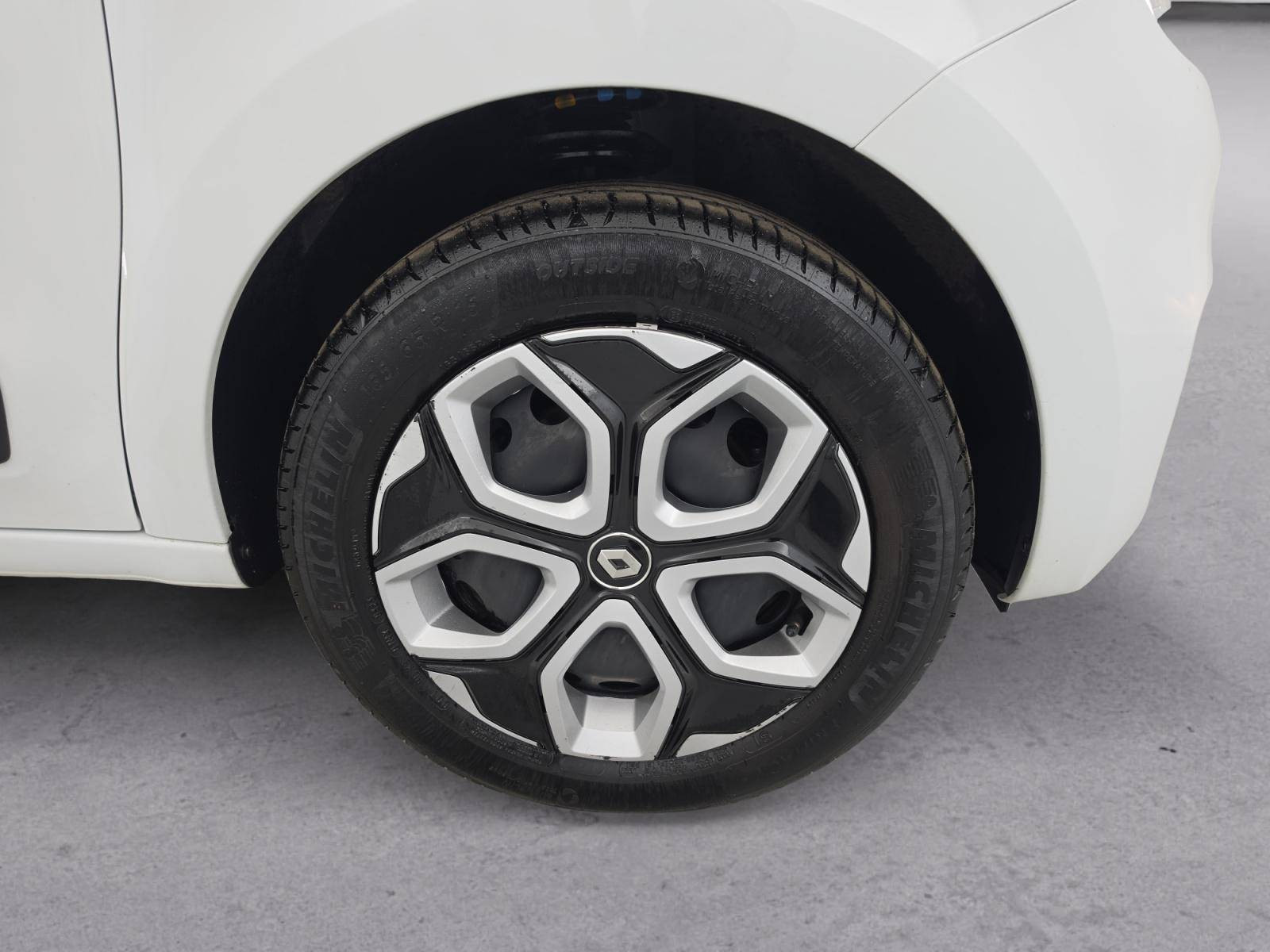 Vente en ligne Renault Twingo 3  SCe 65 au prix de 12 590 €