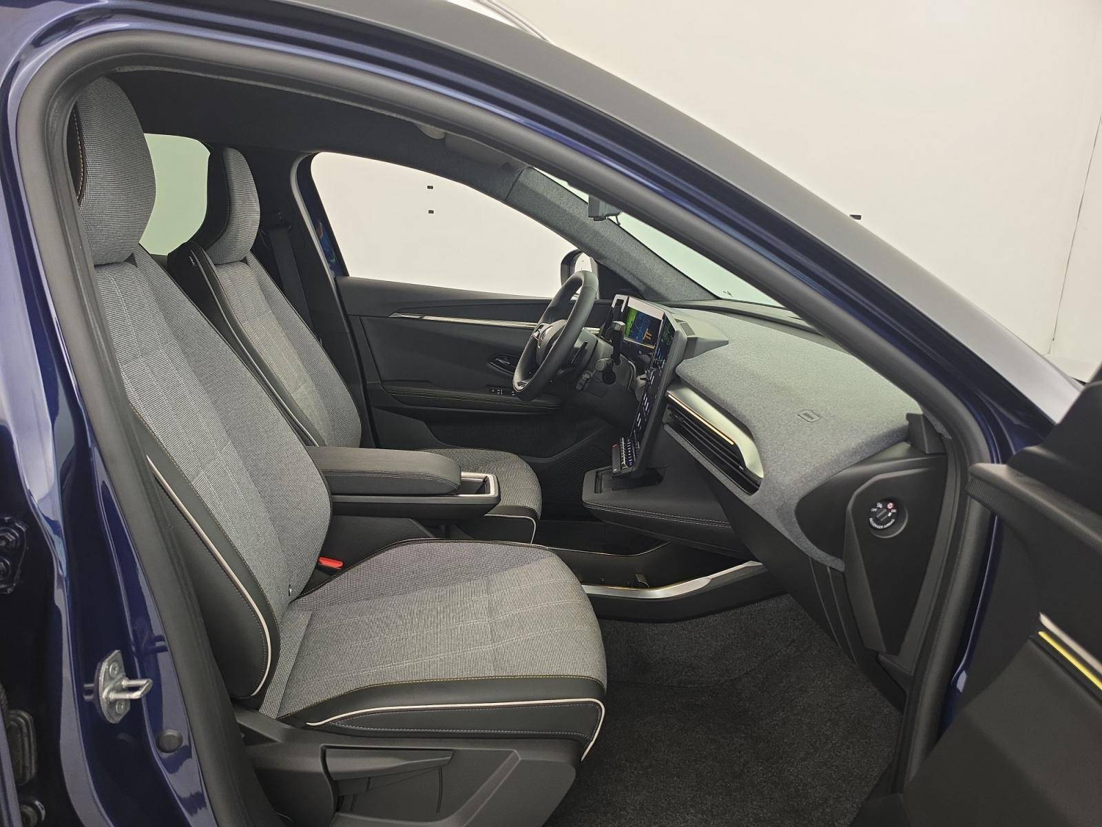 Vente en ligne Renault Scenic E-Tech Scenic E-Tech électrique 220 ch grande autonomie au prix de 35 991 €