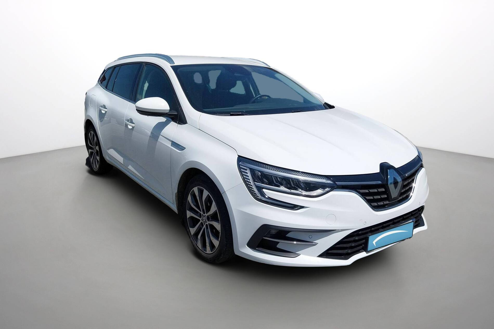 Vente en ligne Renault Megane 4 Estate  TCe 140 EDC au prix de 18 950 €
