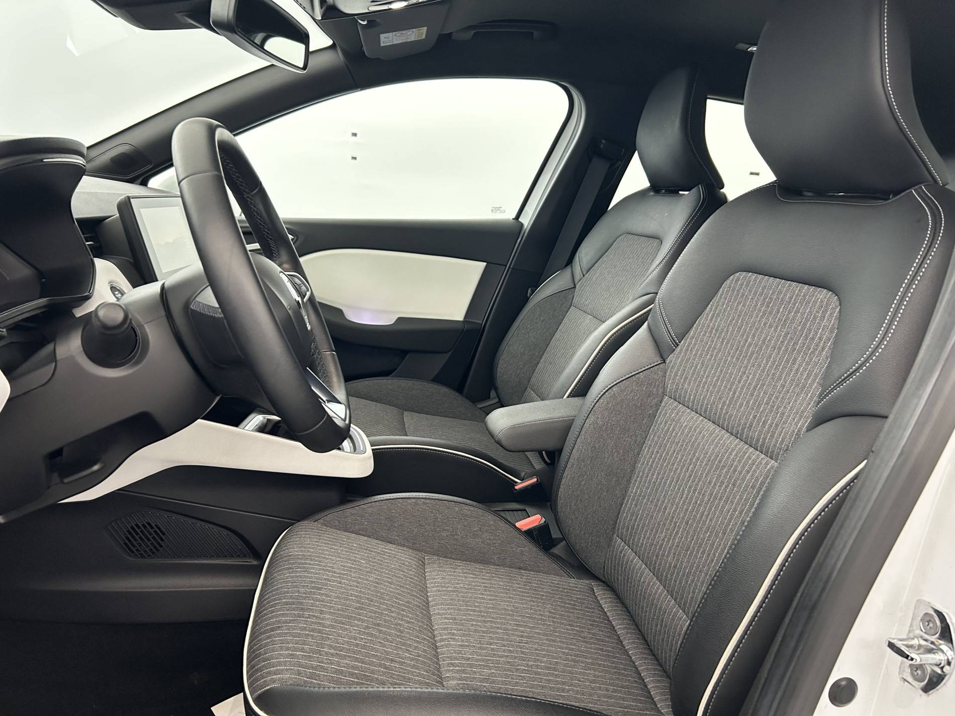 Vente en ligne Renault Clio 5 Clio TCe 100 GPL - 21N au prix de 14 890 €