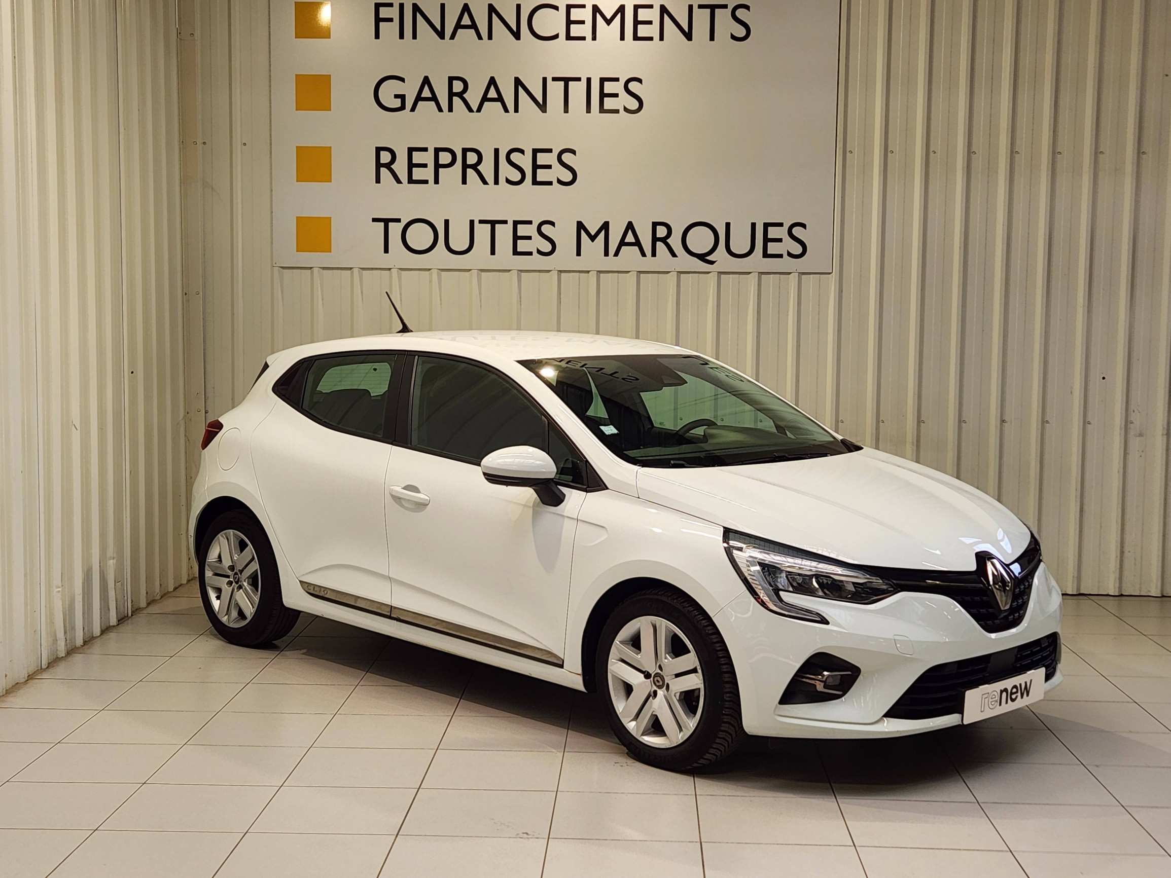 Vente en ligne Renault Clio 5 Clio Blue dCi 85 au prix de 14 390 €