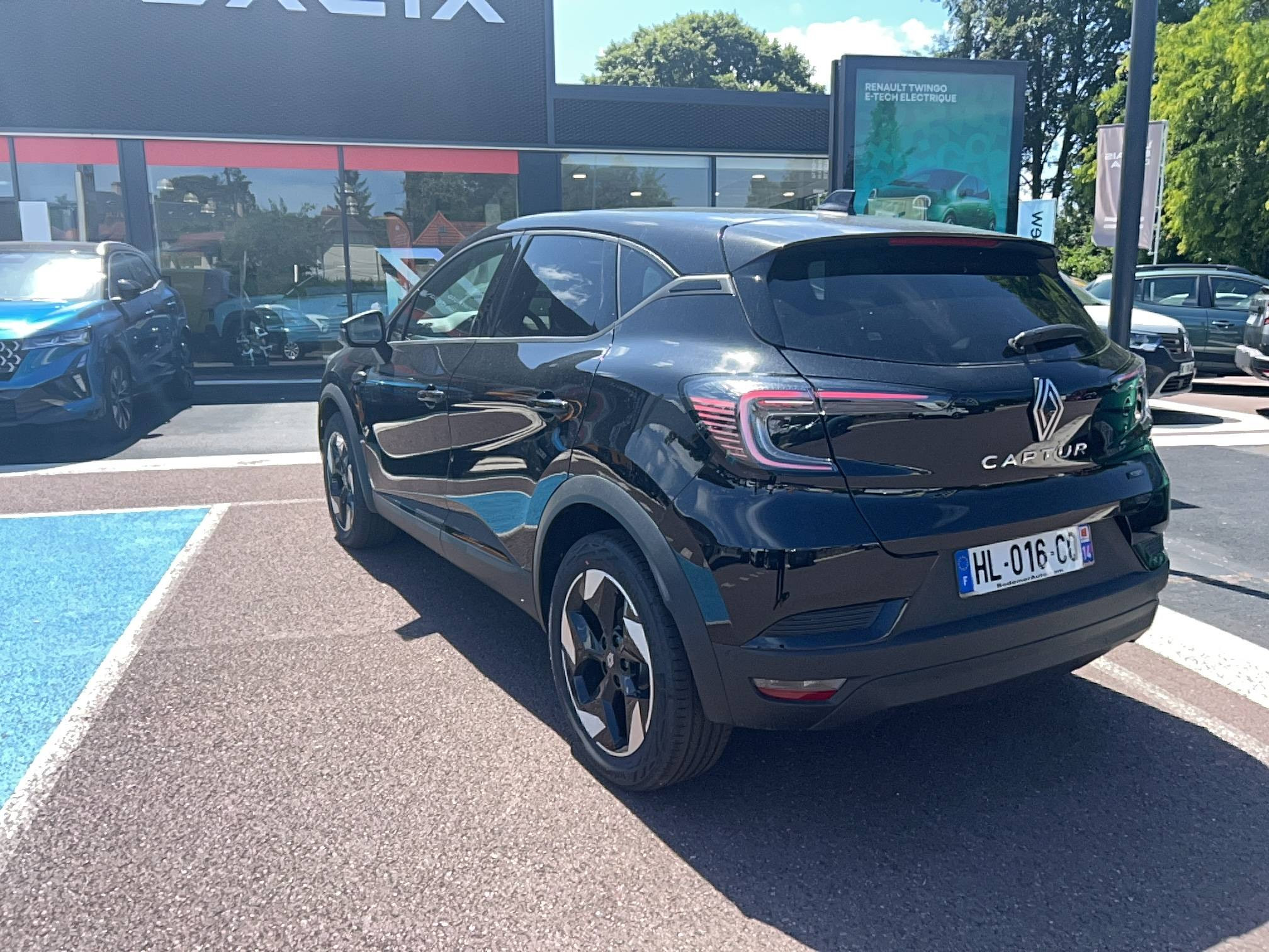 Vente en ligne Renault Captur  E-Tech full hybrid 160 ch au prix de 30 990 €