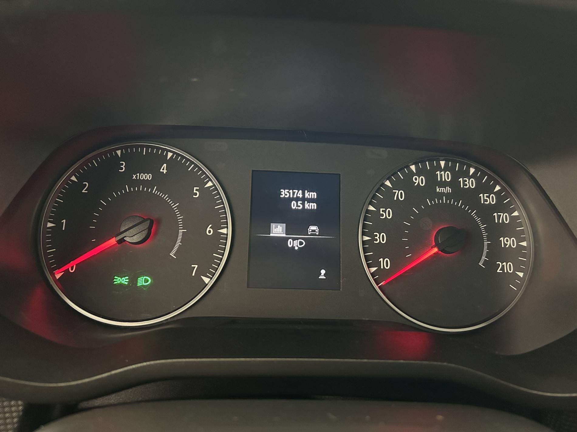 Vente en ligne Renault Trafic 3 Fourgon TRAFIC FGN L2H1 3000 KG BLUE DCI 130 au prix de 24 590 €