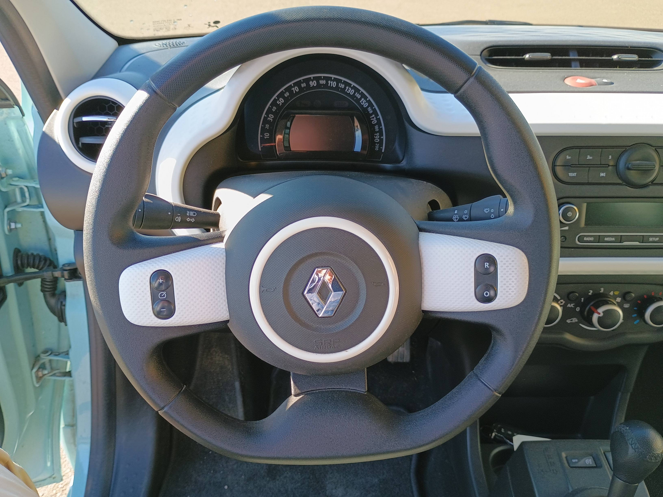 Vente en ligne Renault Twingo 3  1.0 SCe 70 au prix de 12 991 €