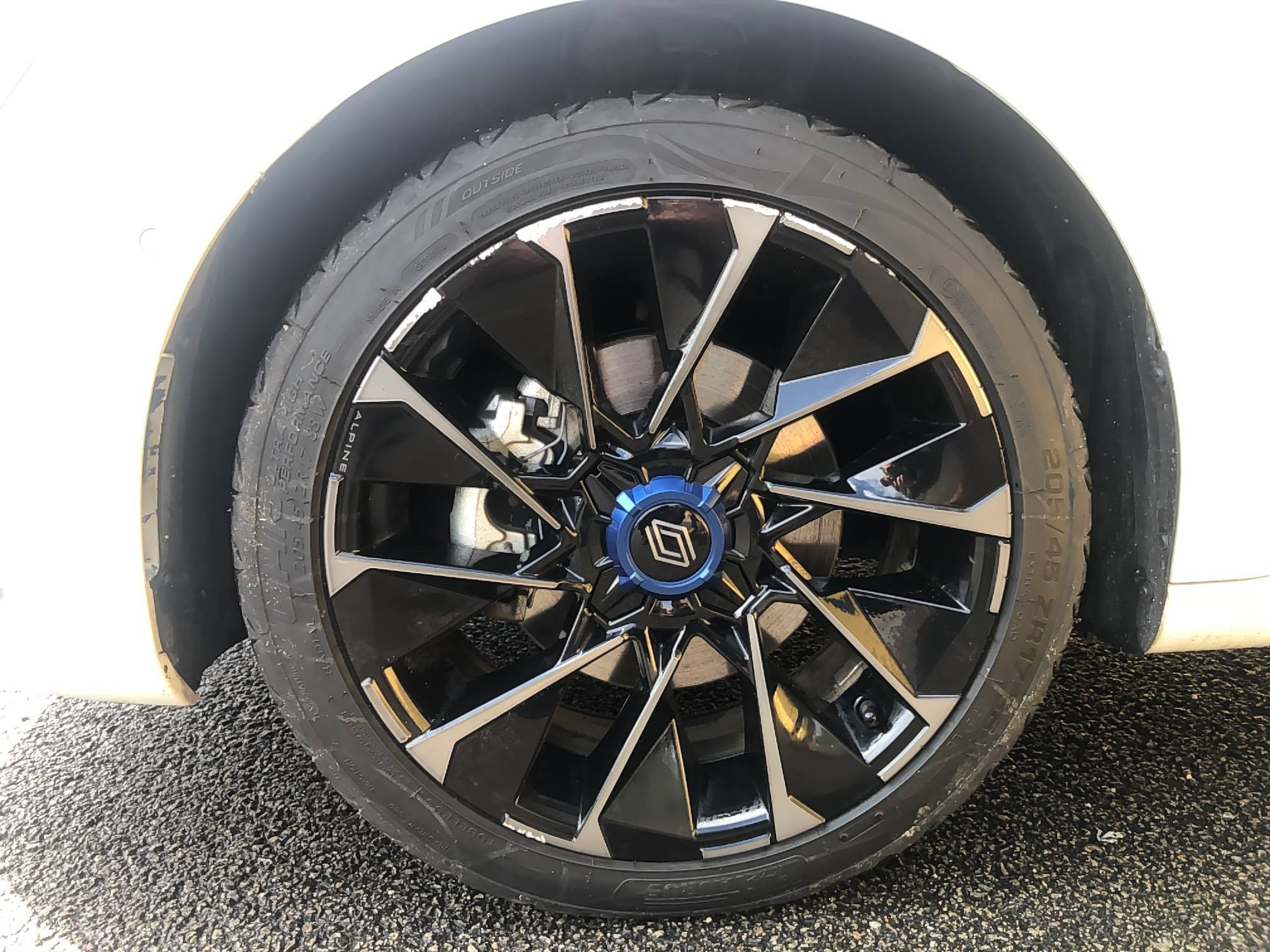 Vente en ligne Renault Clio 5 Clio E-Tech full hybrid 145 au prix de 20 890 €