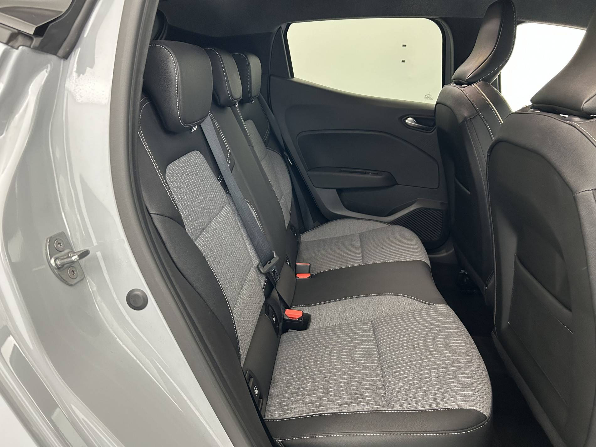 Vente en ligne Renault Clio 5 Clio TCe 90 ch GSR2 au prix de 18 590 €