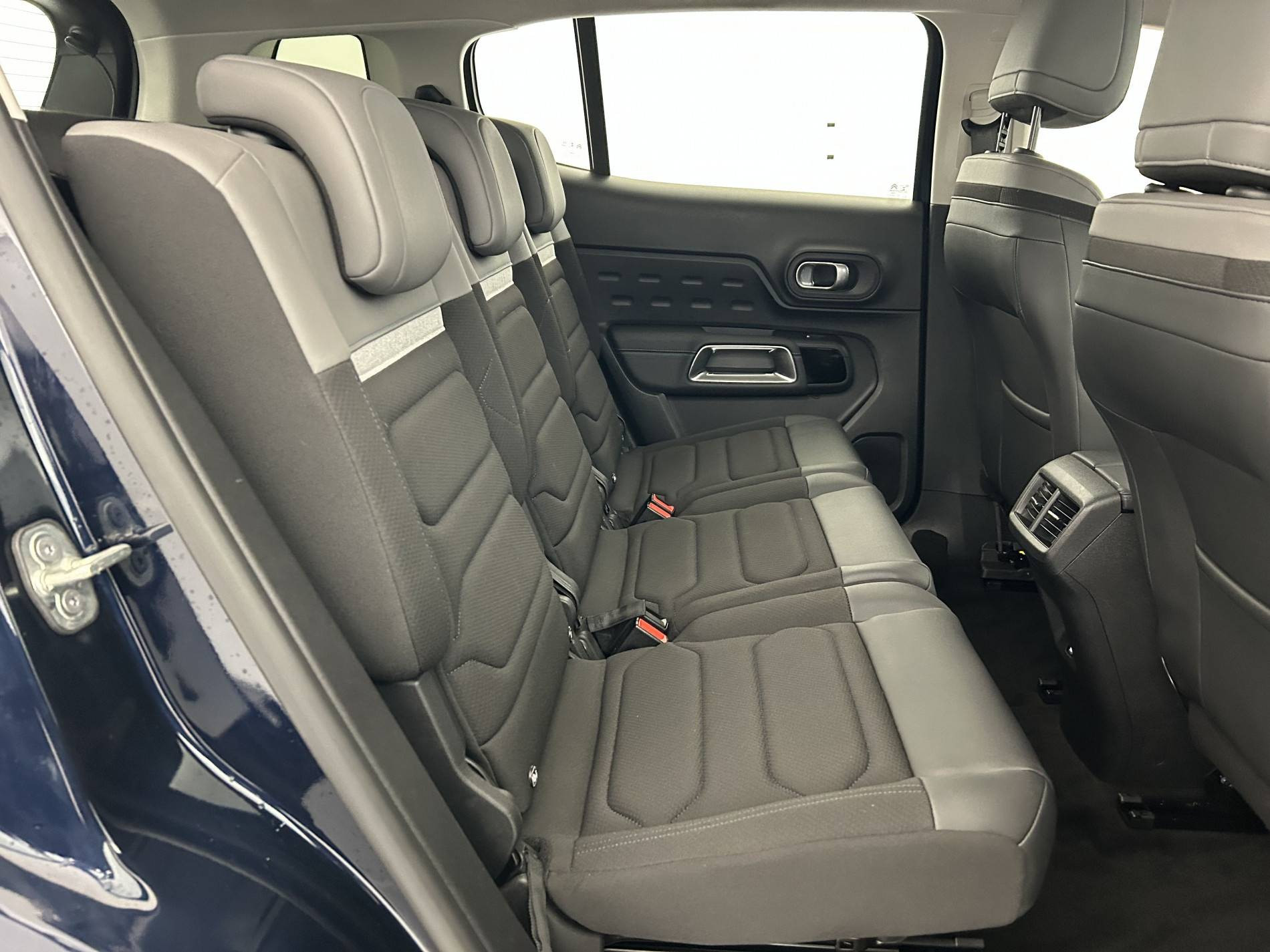 Vente en ligne Citroën C5 Aircross  Hybride Rechargeable 225 S&S e-EAT8 au prix de 20 990 €